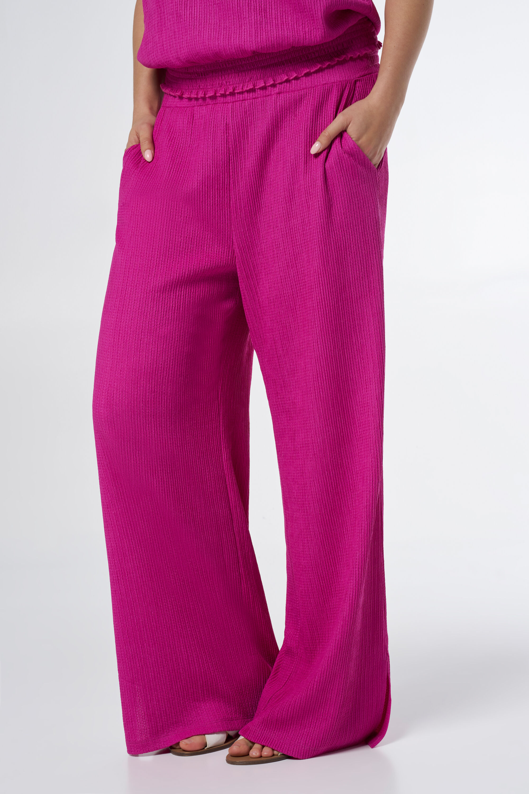 Hose mit weitem Bein  image number 5