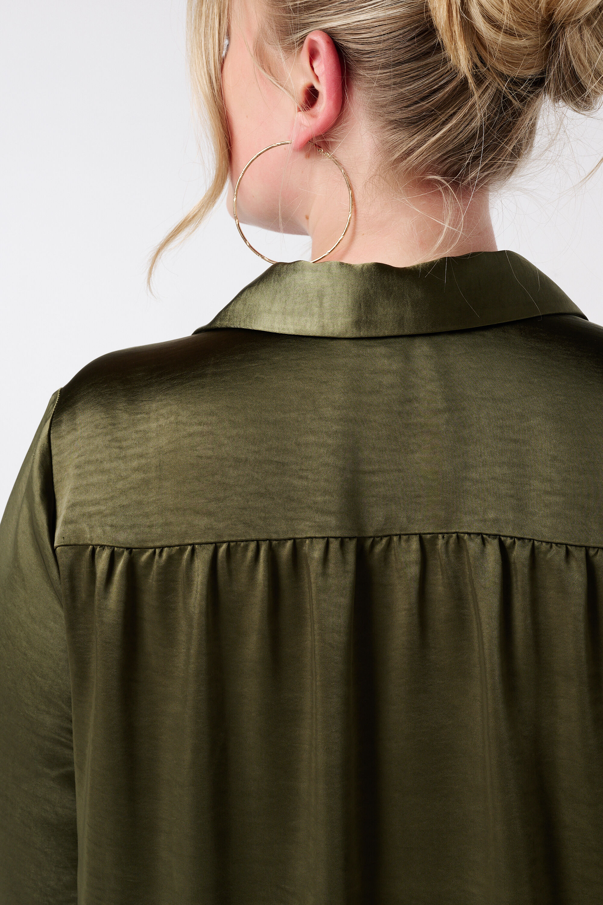 Bluse in Satinoptik image number 6