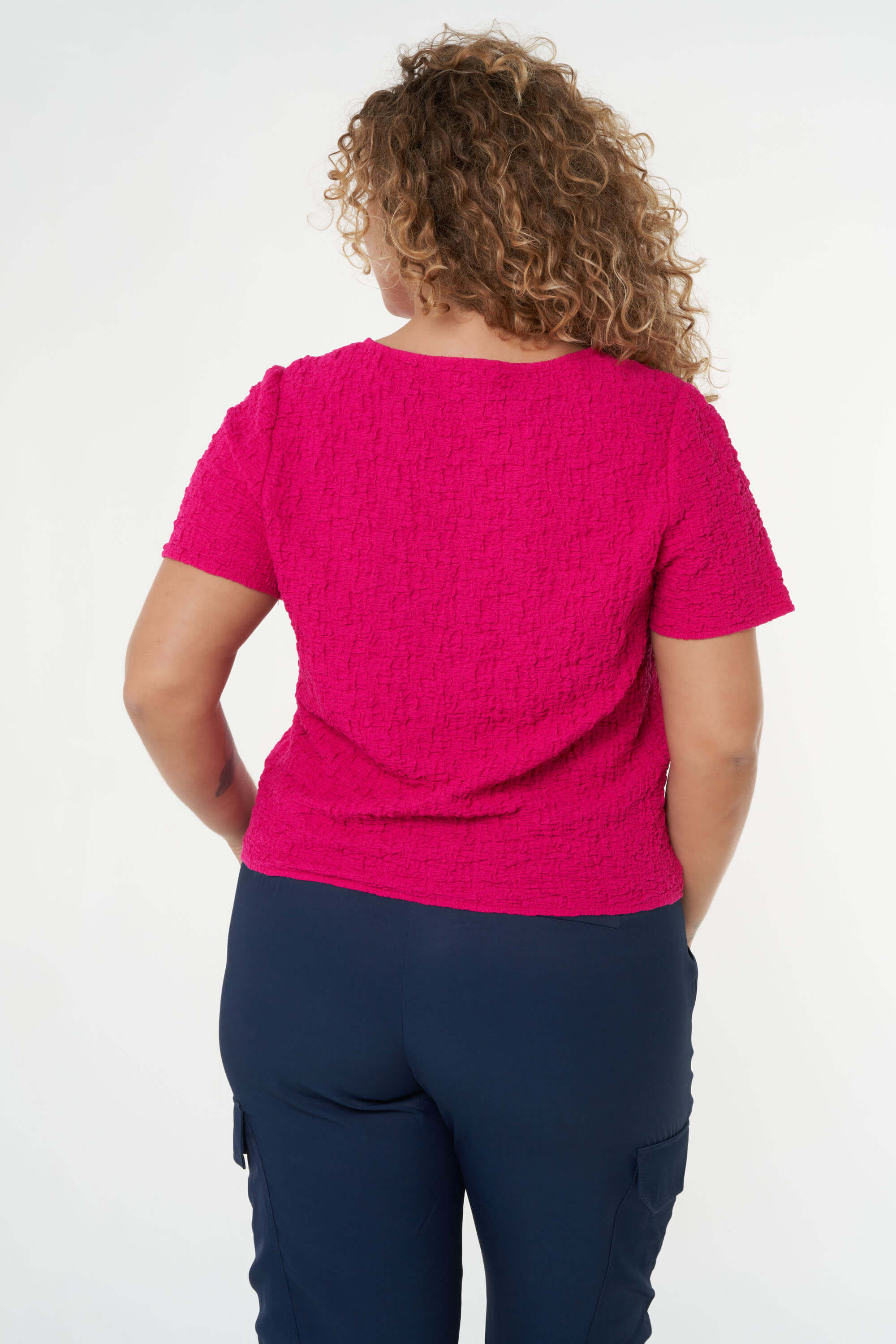 Strukturiertes Top image number 3