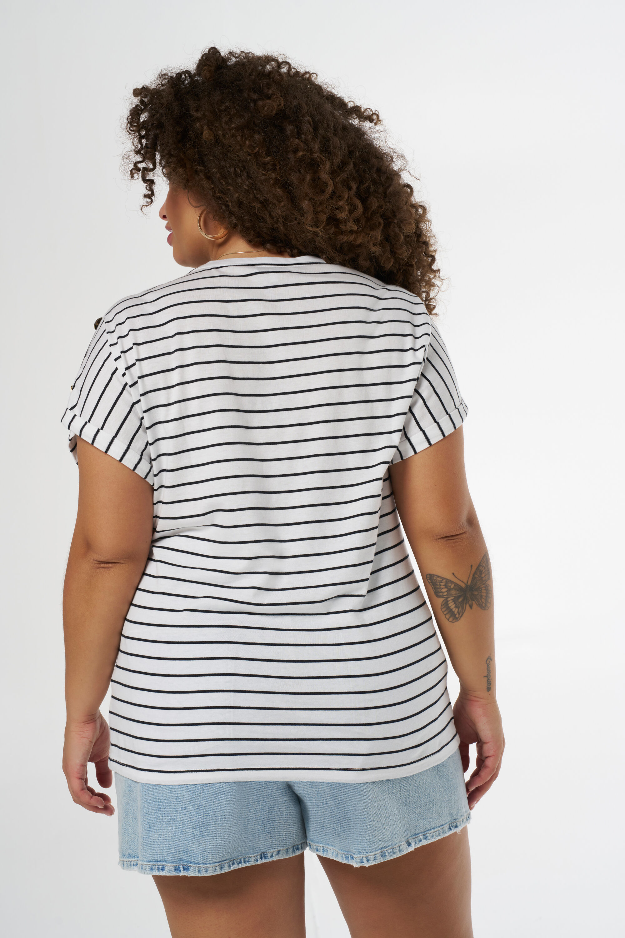 T-Shirt mit Kn&ouml;pfen  image number 3