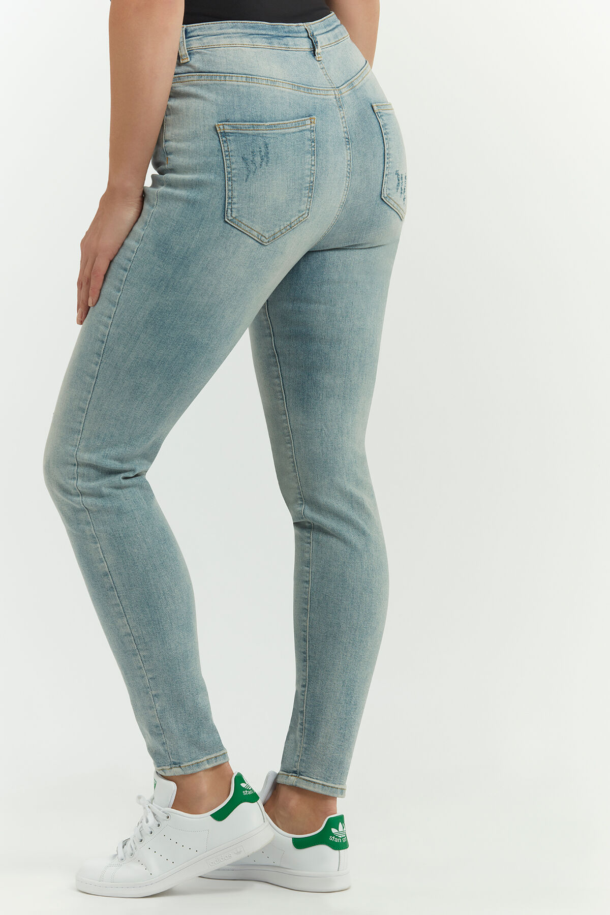 Skinny-Leg Jeans image number 3