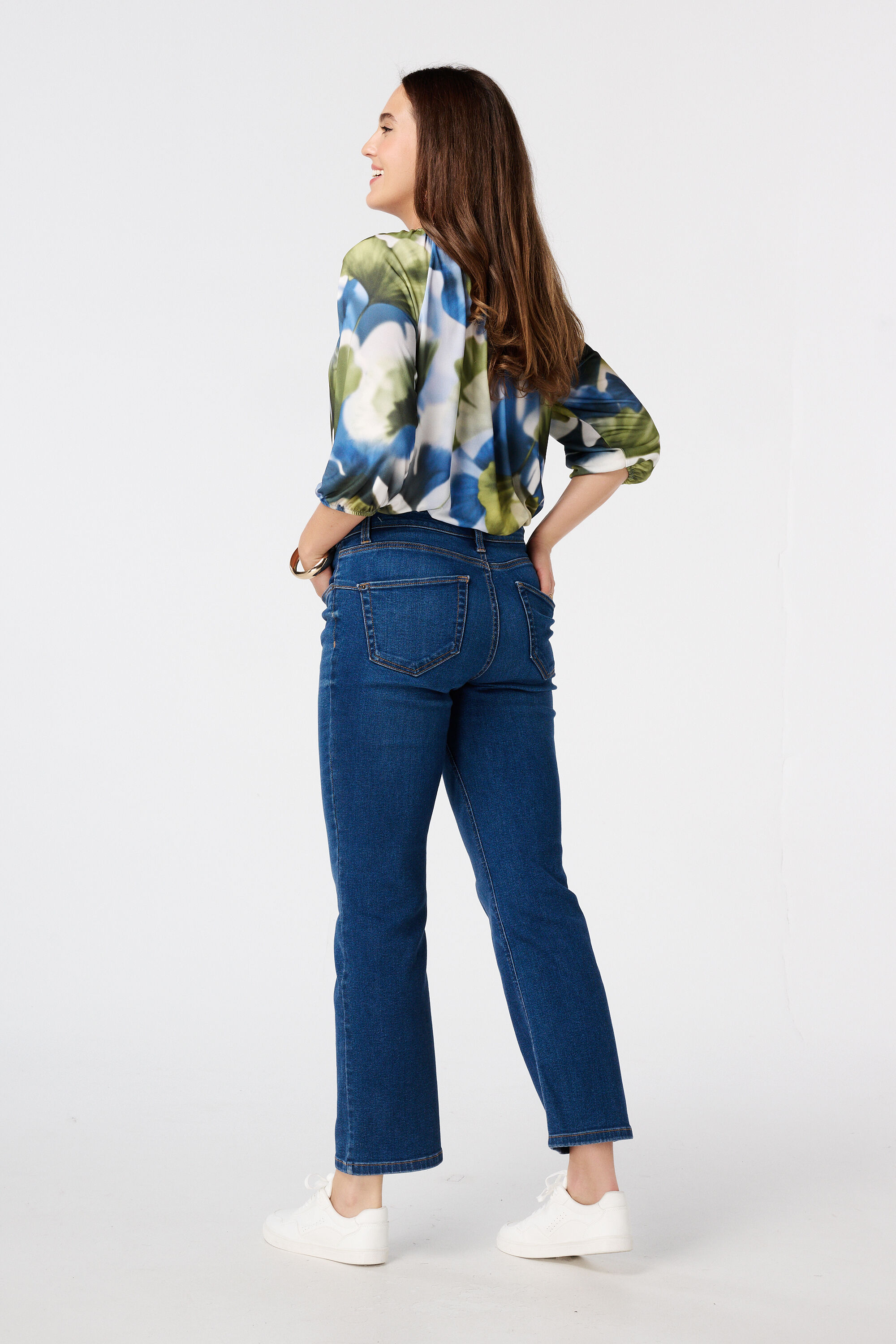 Straight-Leg-Jeans  image number 3