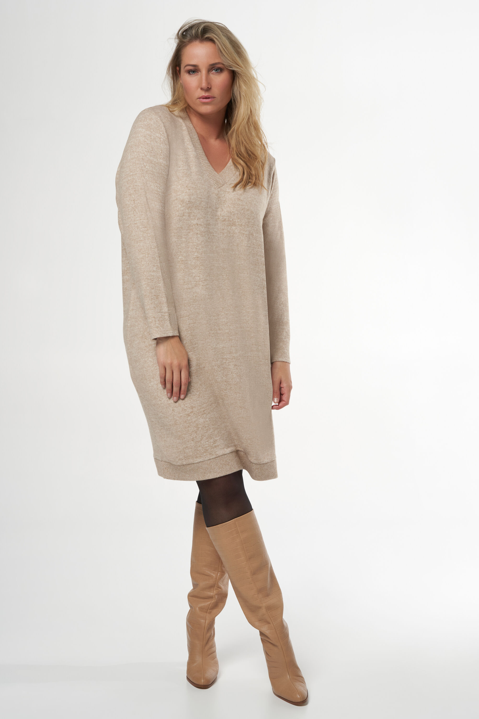 Weit geschnittenes Kleid aus weichem Stoff image number 0