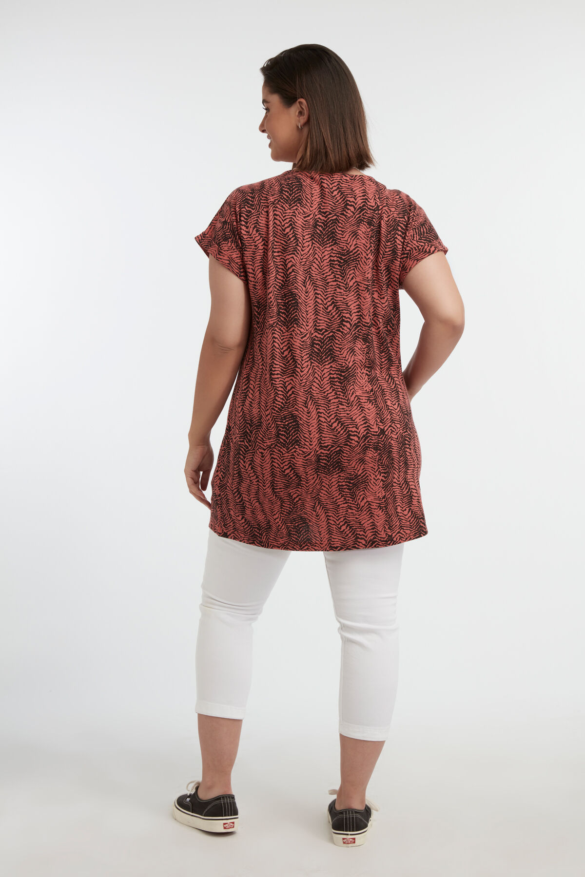 Langes T-Shirt mit Print image number 4