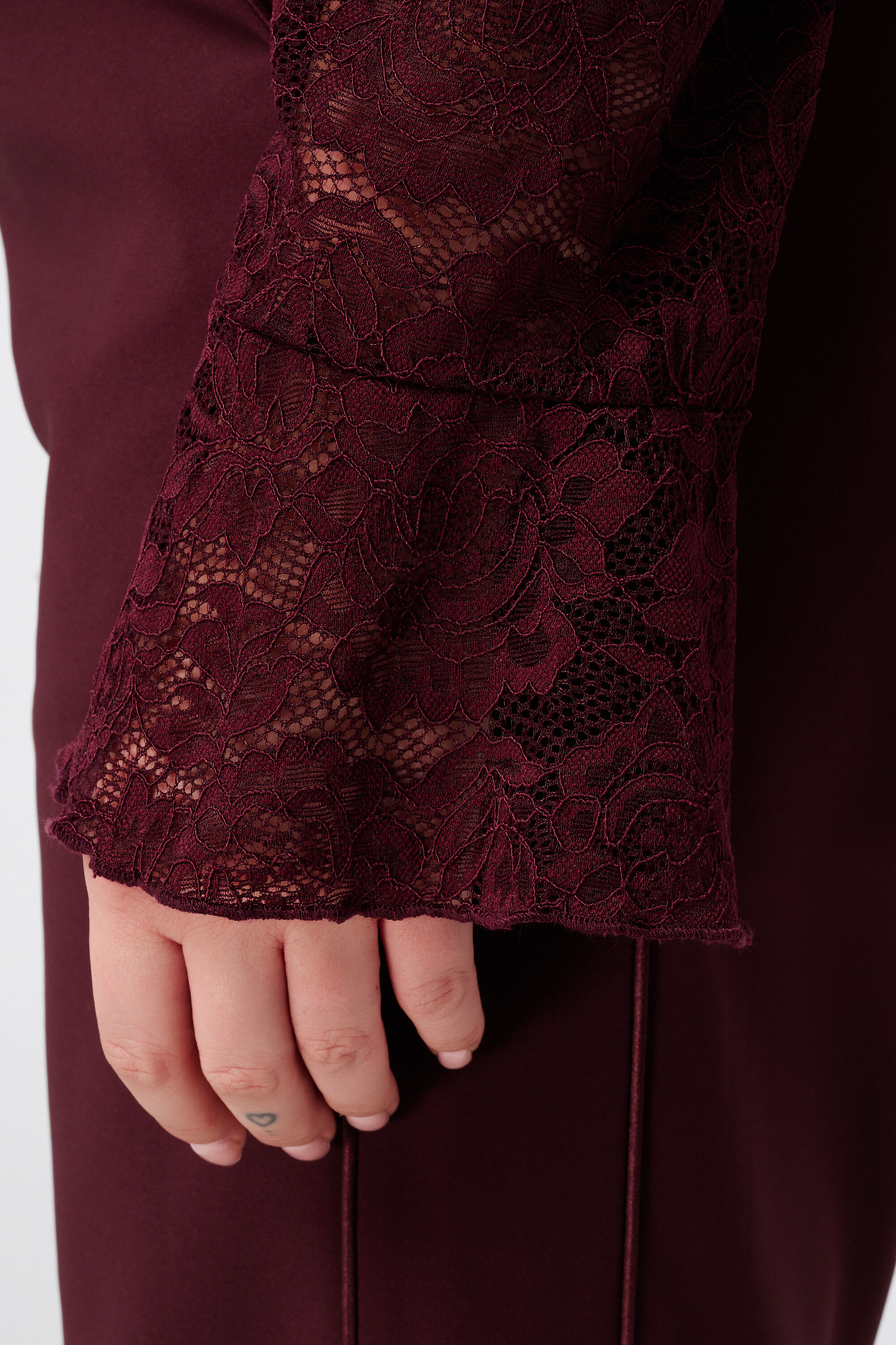 Lace top with long sleeves image number 6