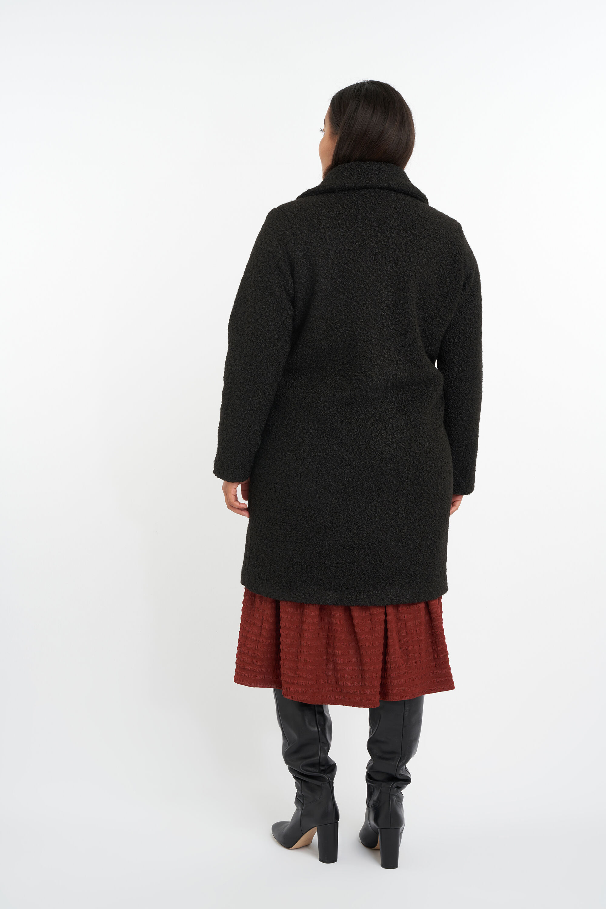 Mantel image number 4