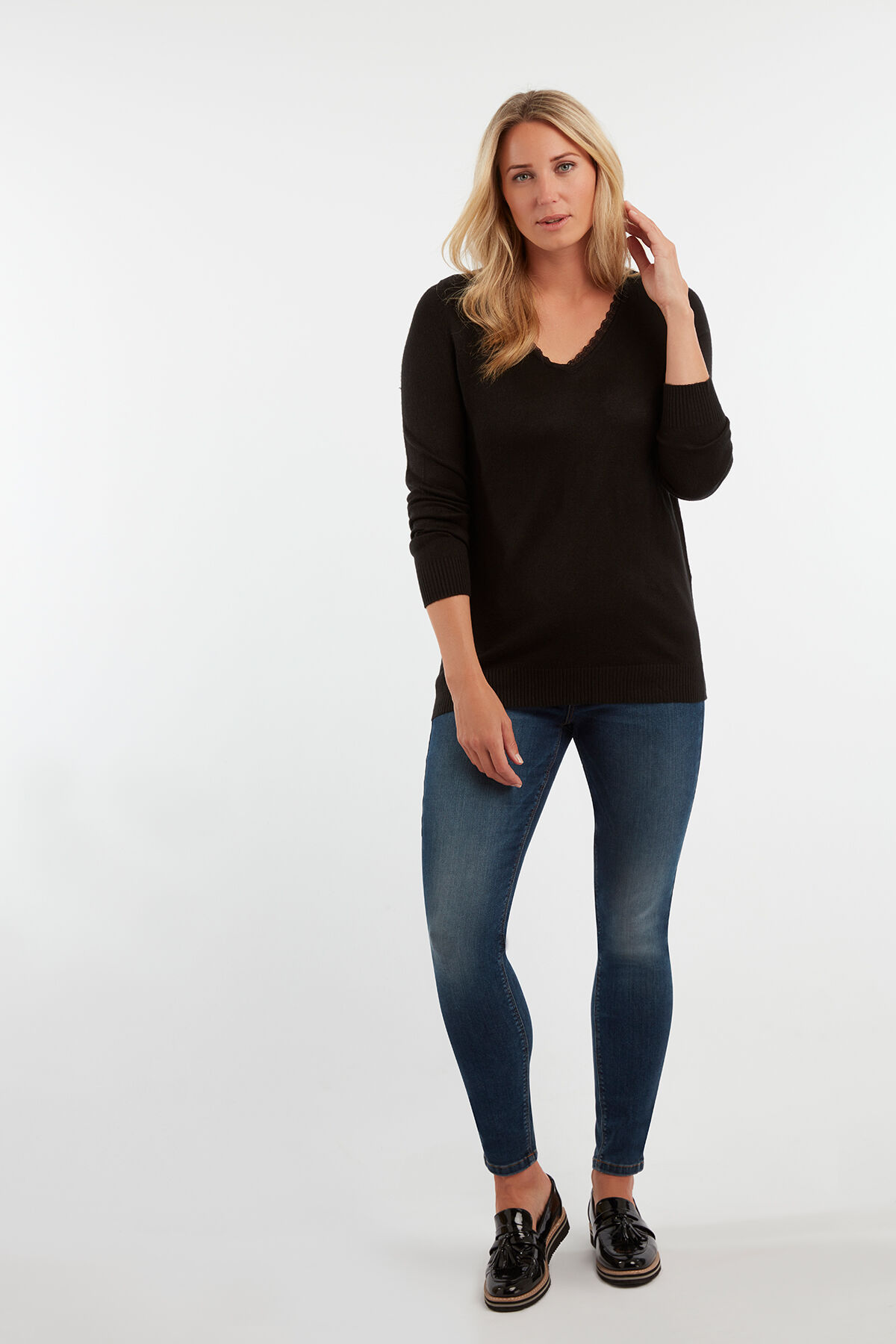 Sweatshirt mit Spitze image number 3