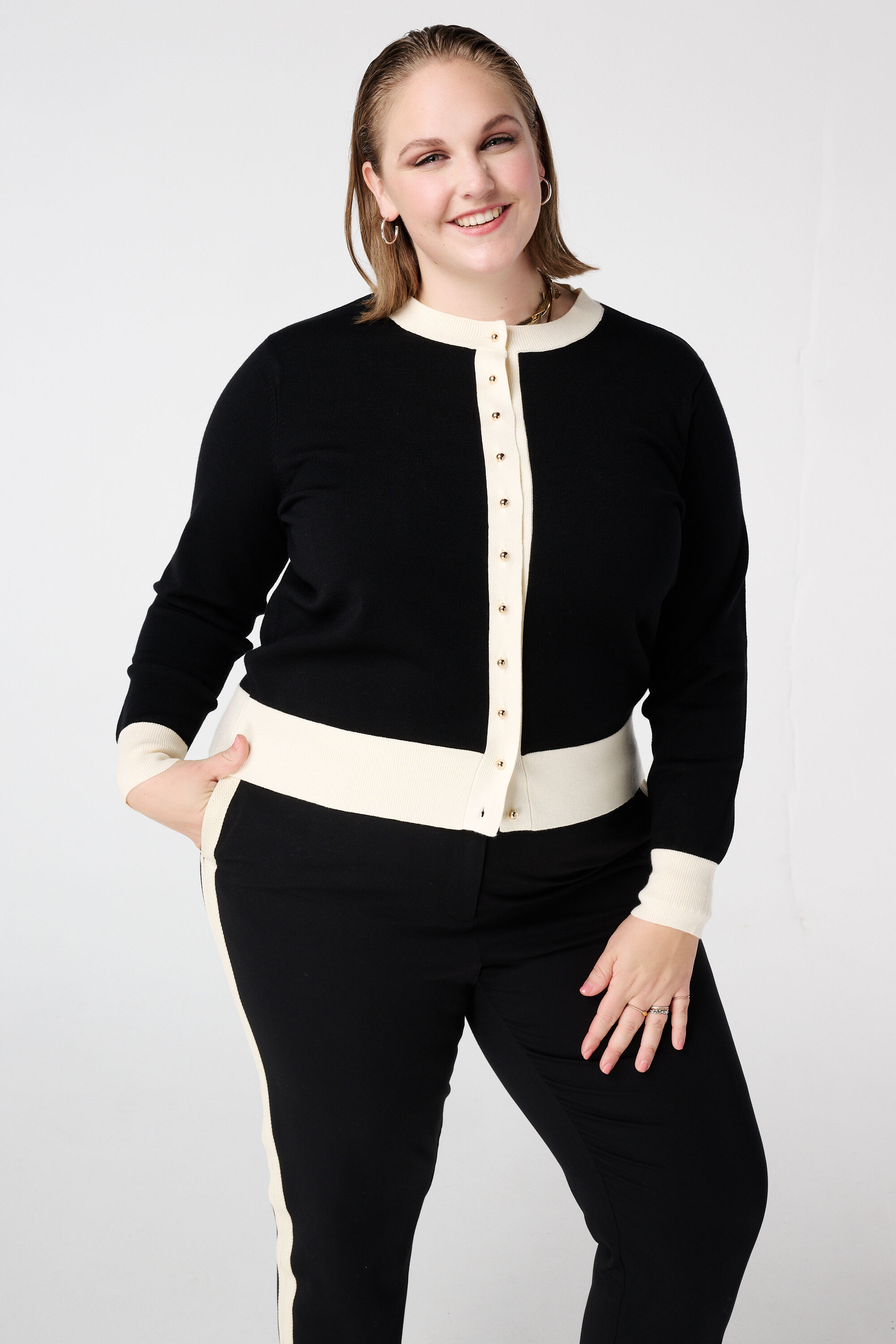 Strickjacke mit Knopfleiste