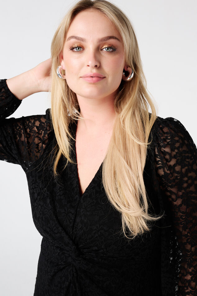 Kleid aus Spitze mit Knopfdetail image number 4