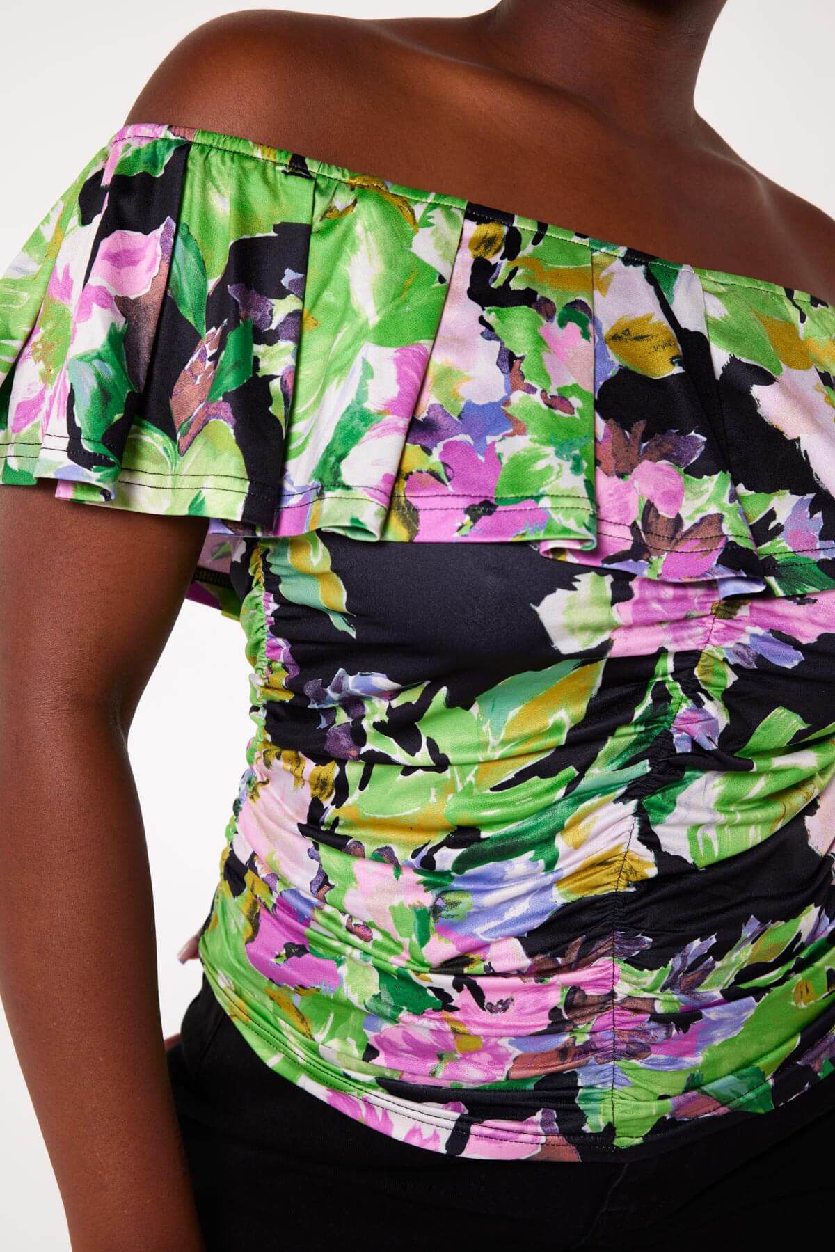 Crop-Top mit Blumen-Print image number 5
