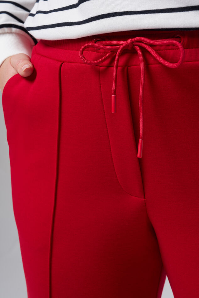 Jeans mit Ziernaht  image number 4