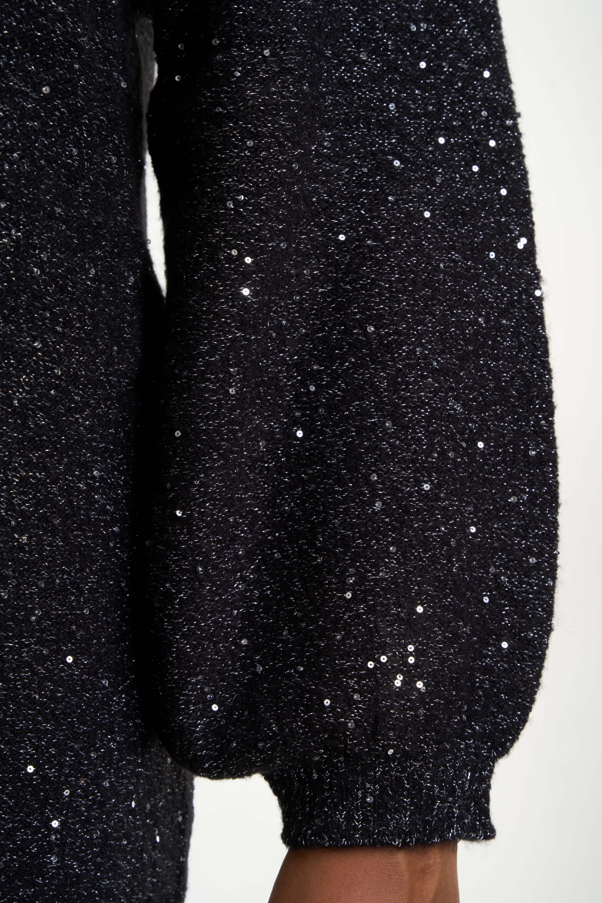 Pullover mit Glitzerdetail image number 5