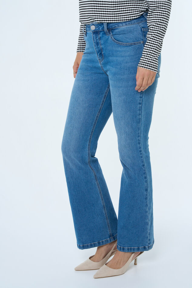 Ausgestellte Jeans  image number 5