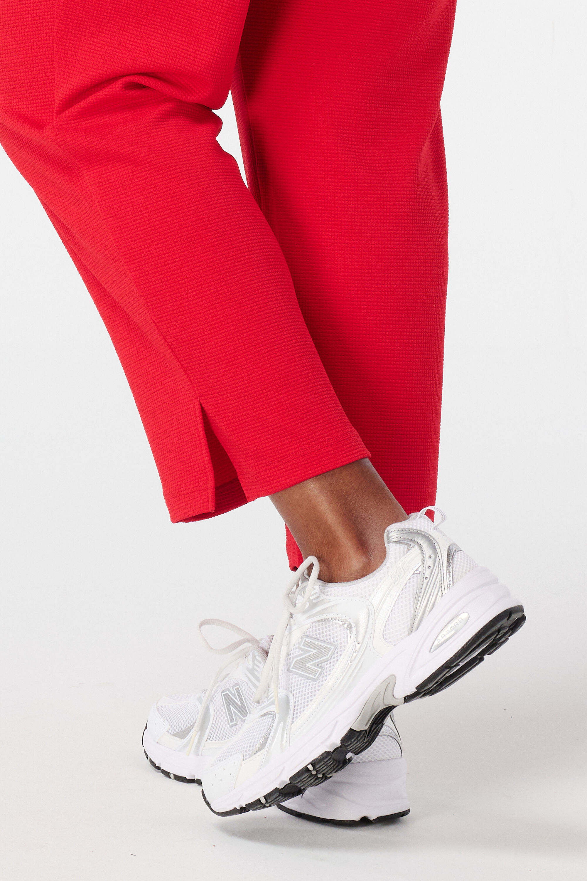 Hose mit elastischem Bund image number 4