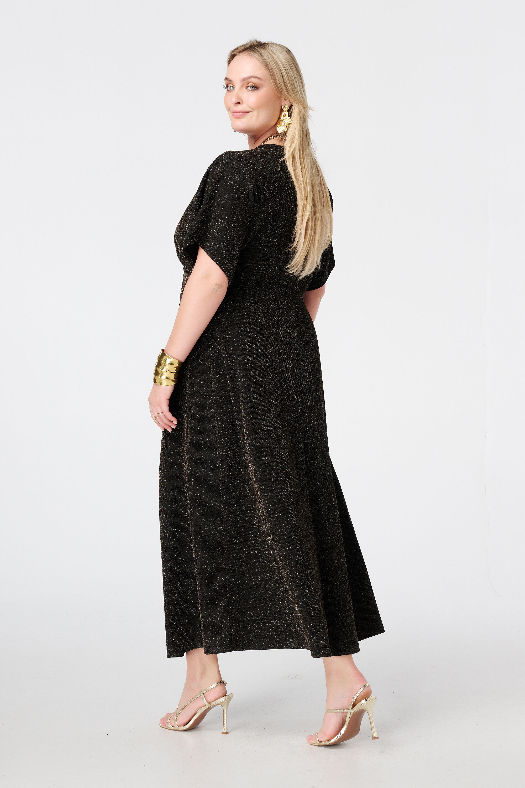 Glitzerkleid mit Schmetterlings&auml;rmeln und Knopfdetail image number 3