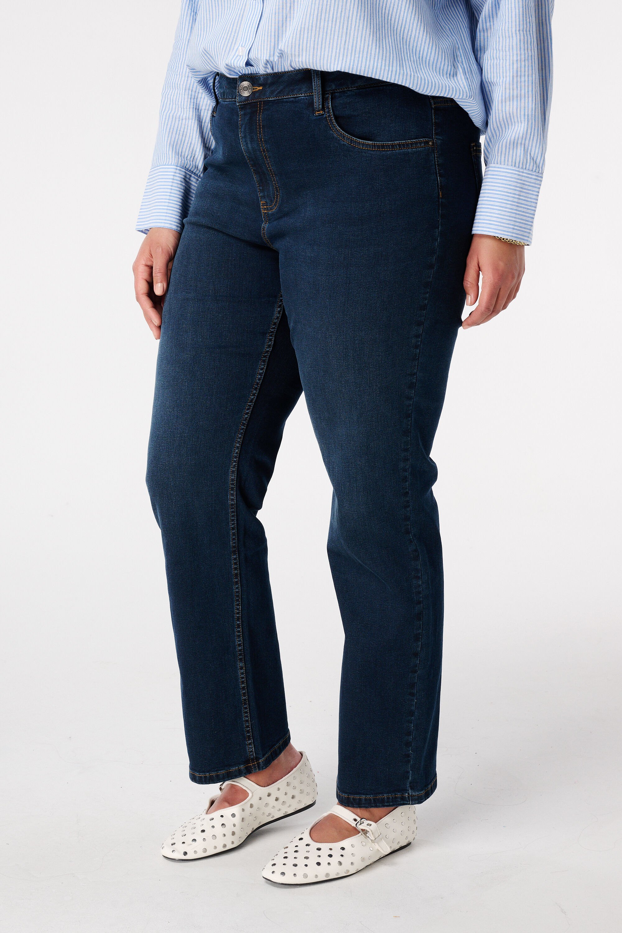 Jeans mit geradem Bein LILY image number 5