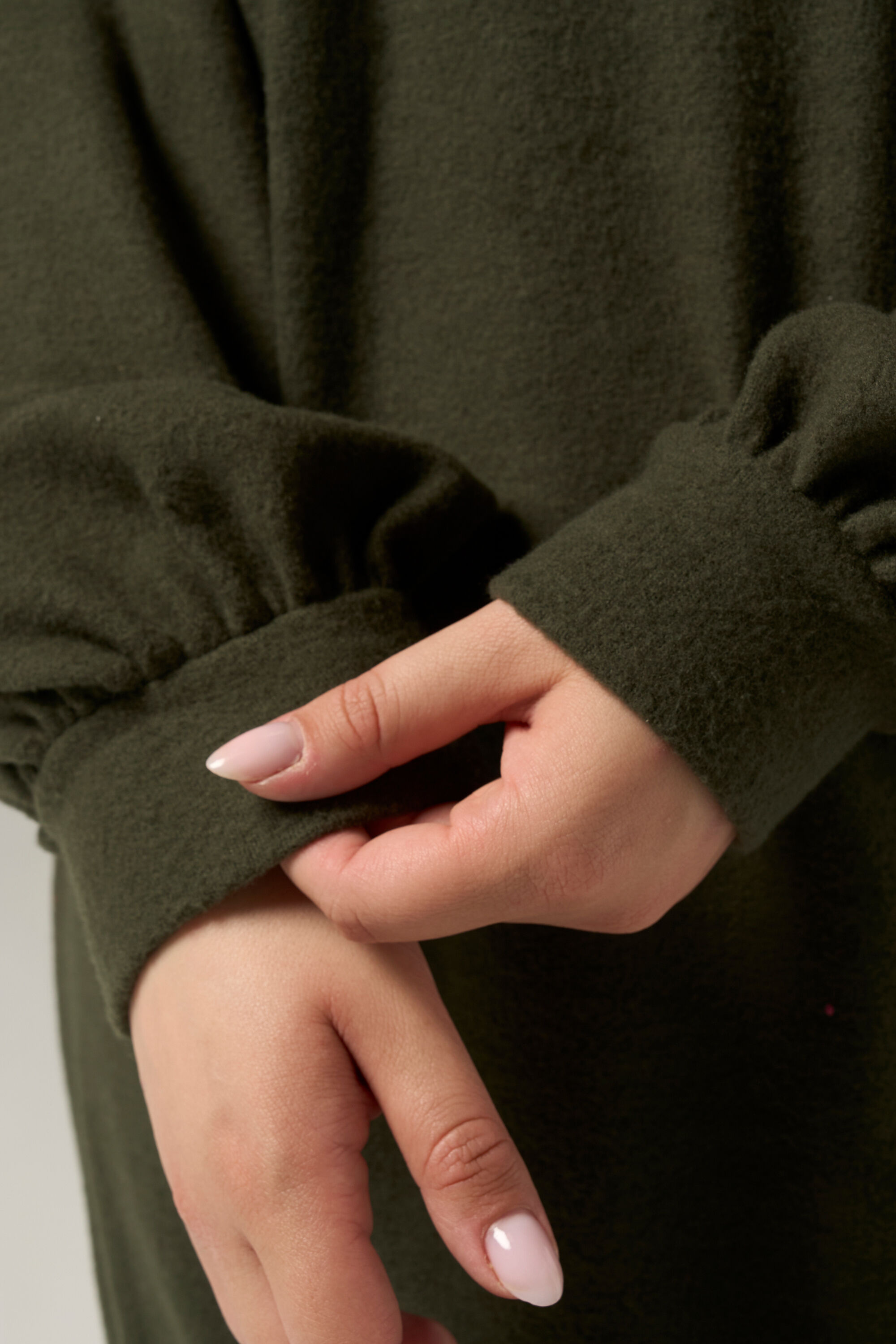 Langer Pullover mit Ballon&auml;rmeln image number 3