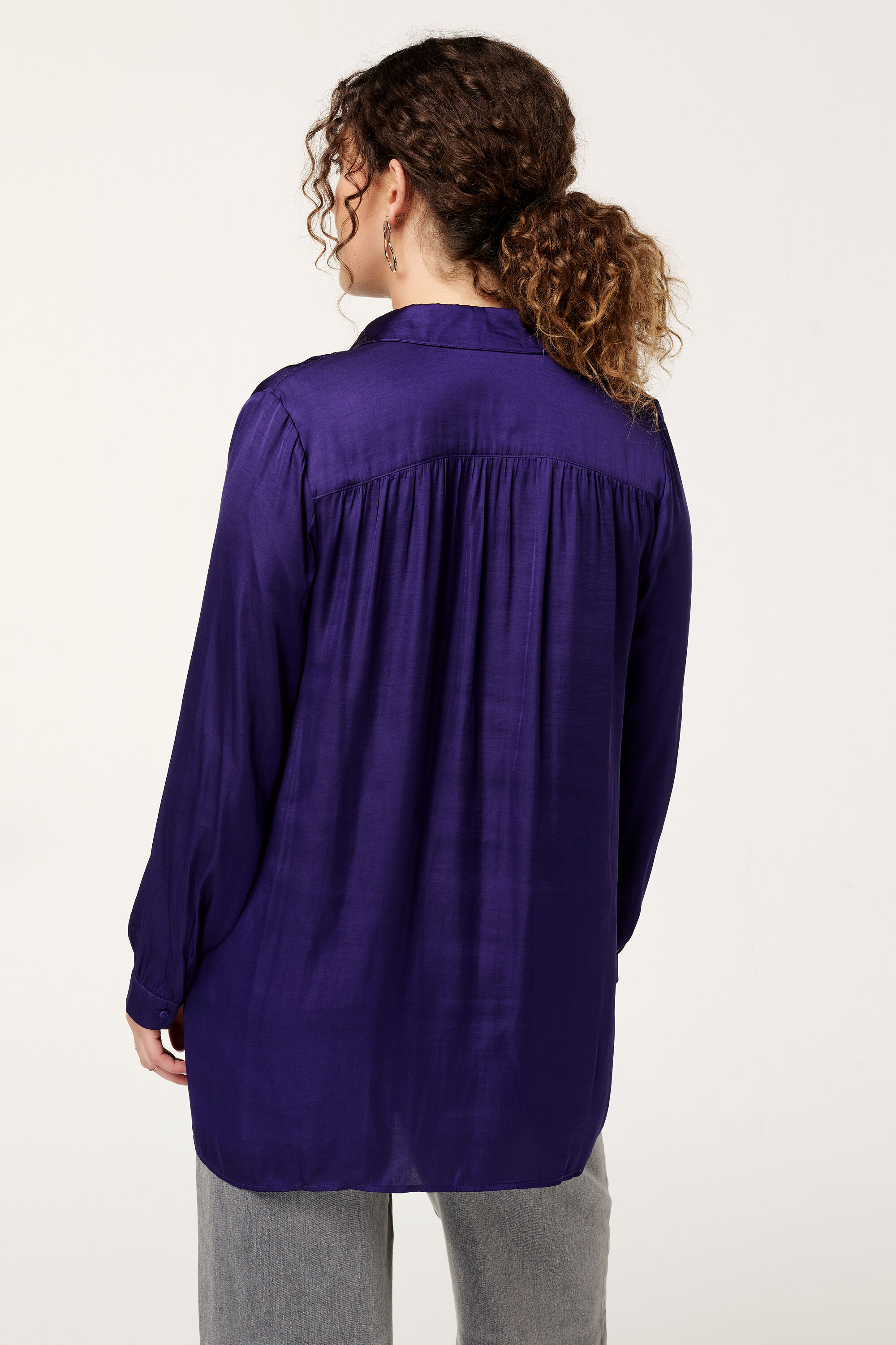 Bluse mit V-Ausschnitt image number 3