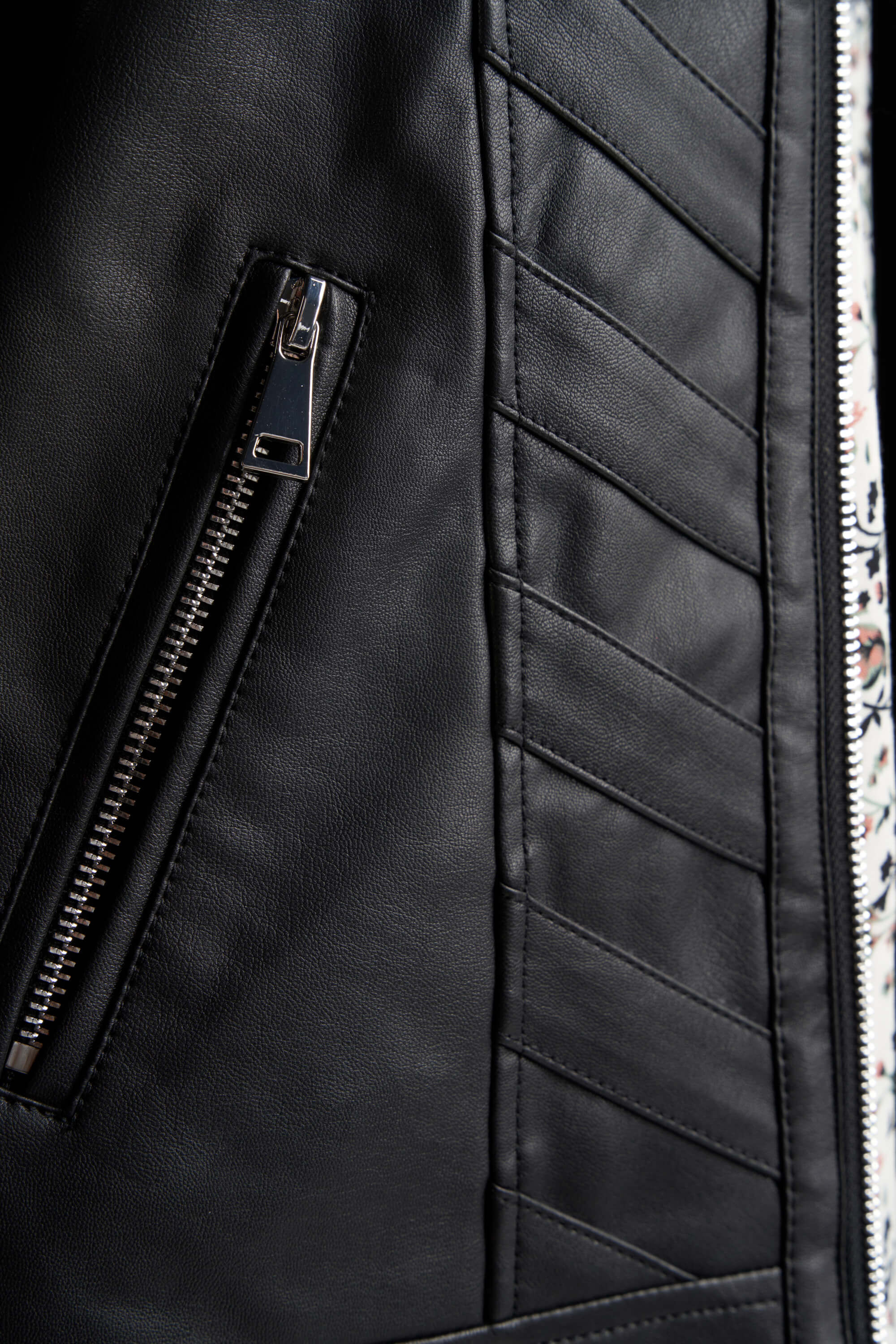 Kunstleder-Bikerjacke image number 4