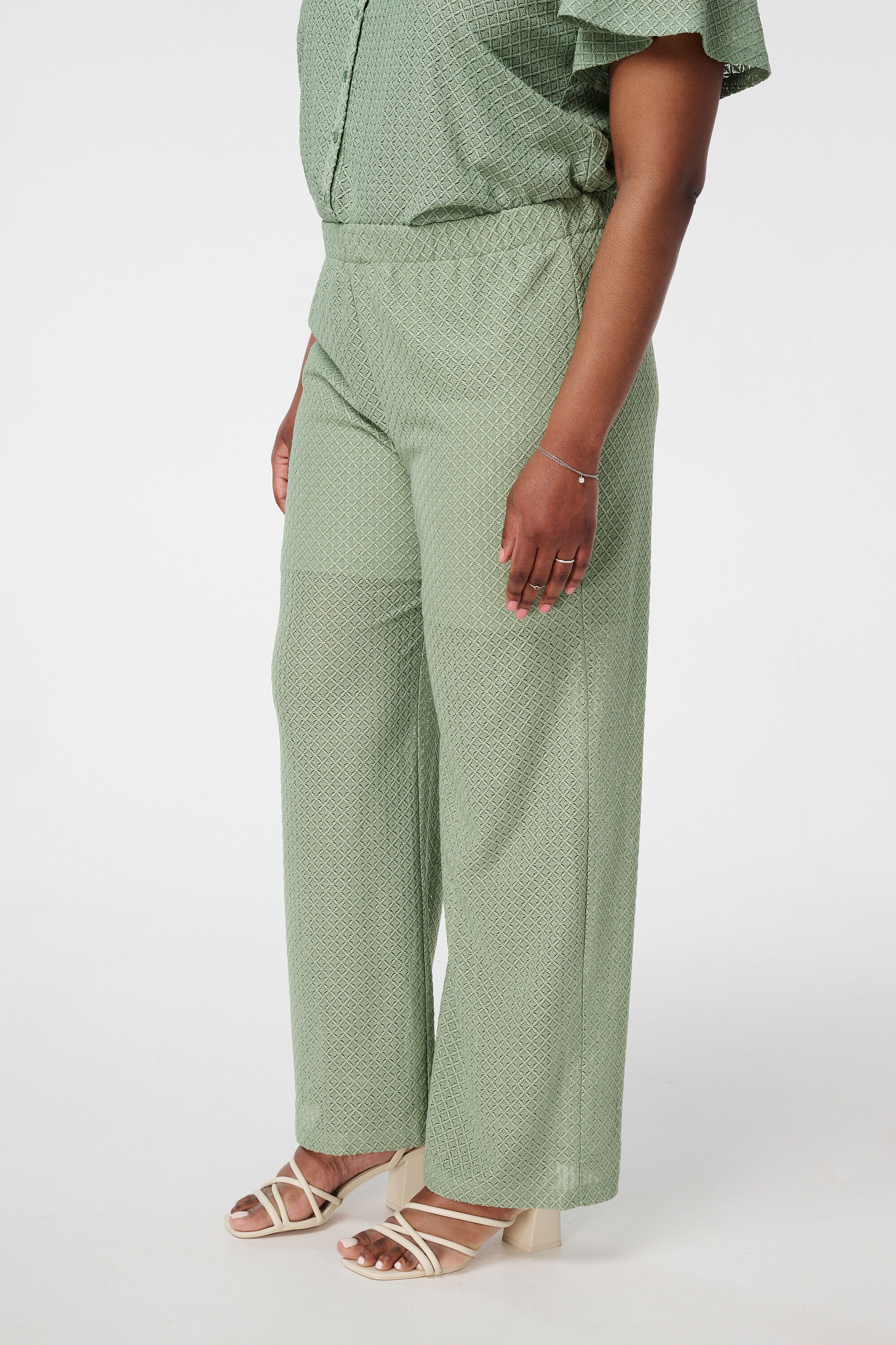 Hose mit gewebter Struktur image number 5