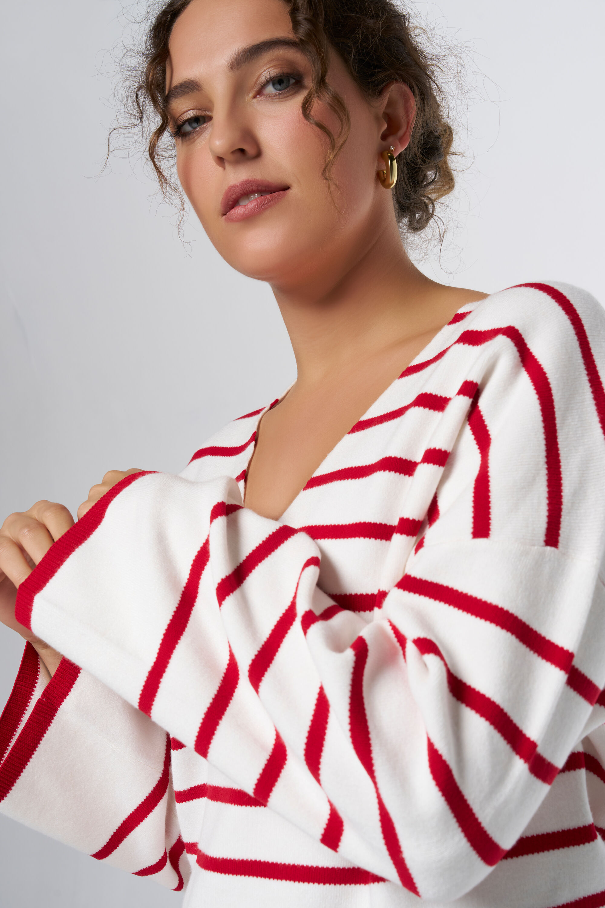 Pullover mit V-Ausschnitt  image number 4