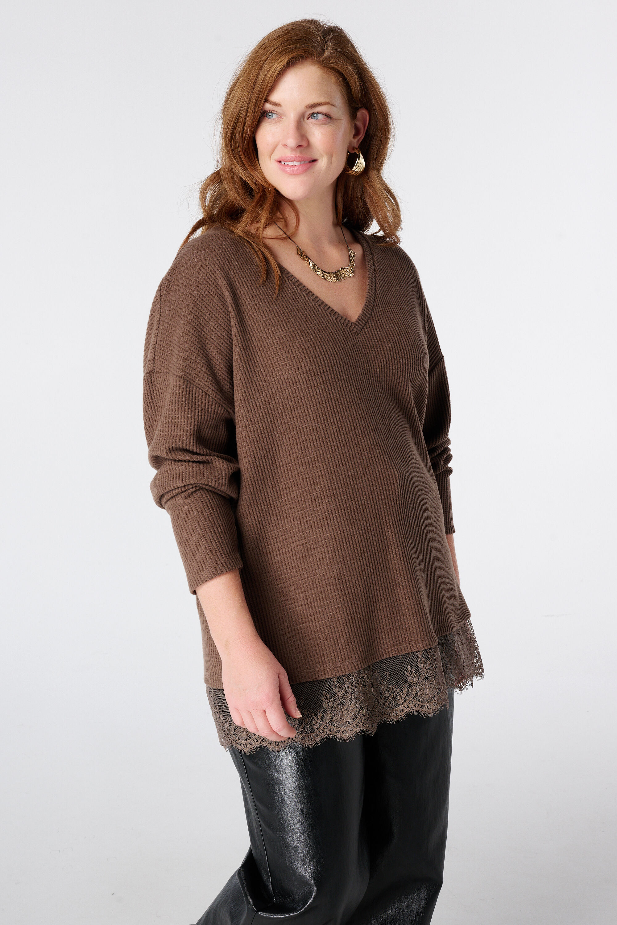 Rippshirt mit Spitze image number 0