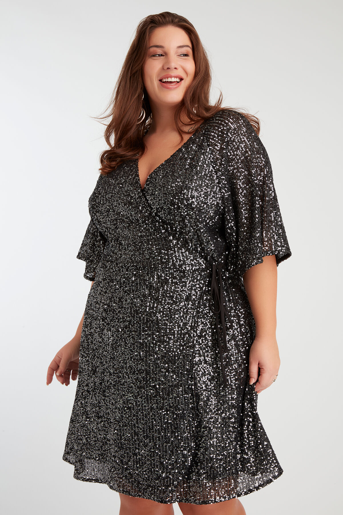 Wickelkleid mit Pailletten image number 6