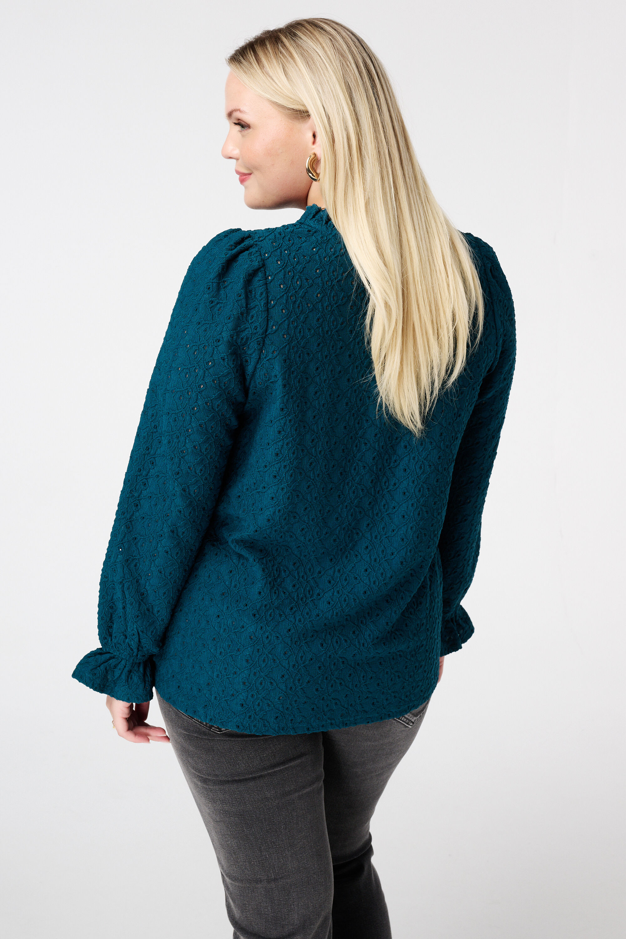 Oberteil mit Stickerei image number 3