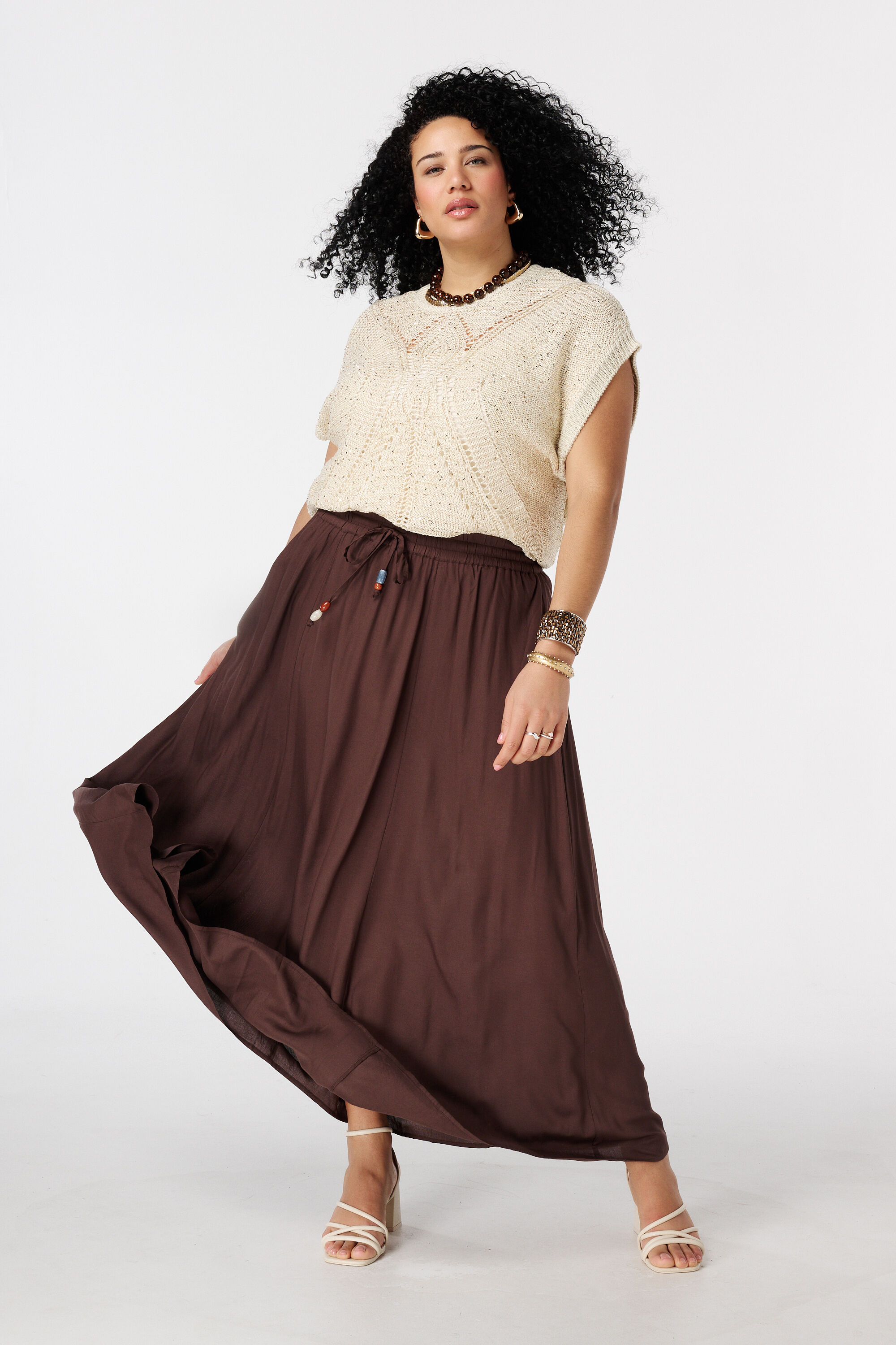 Geh&auml;keltes Top mit Perlen image number 5