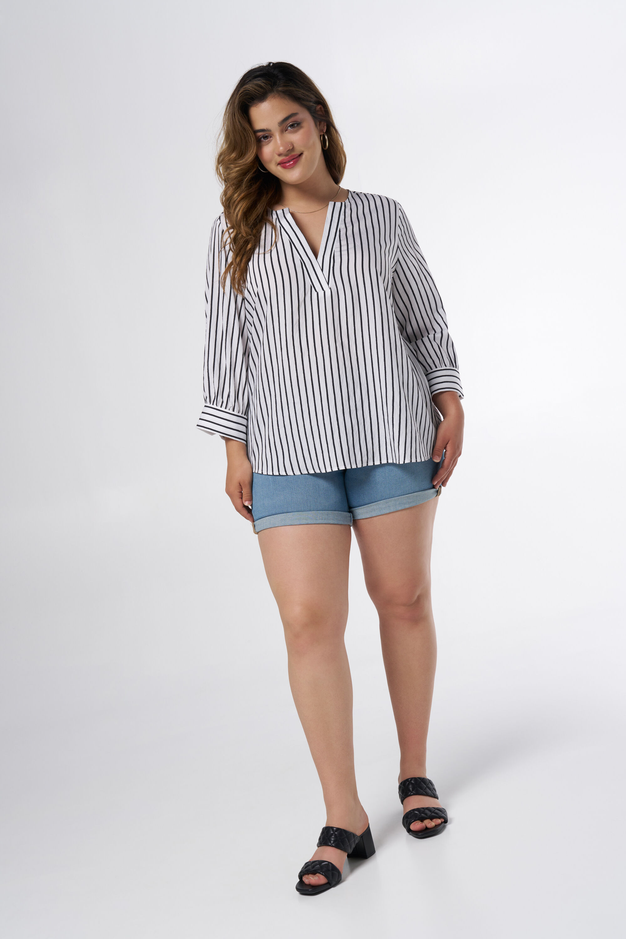 Bluse mit V-Ausschnitt image number 5