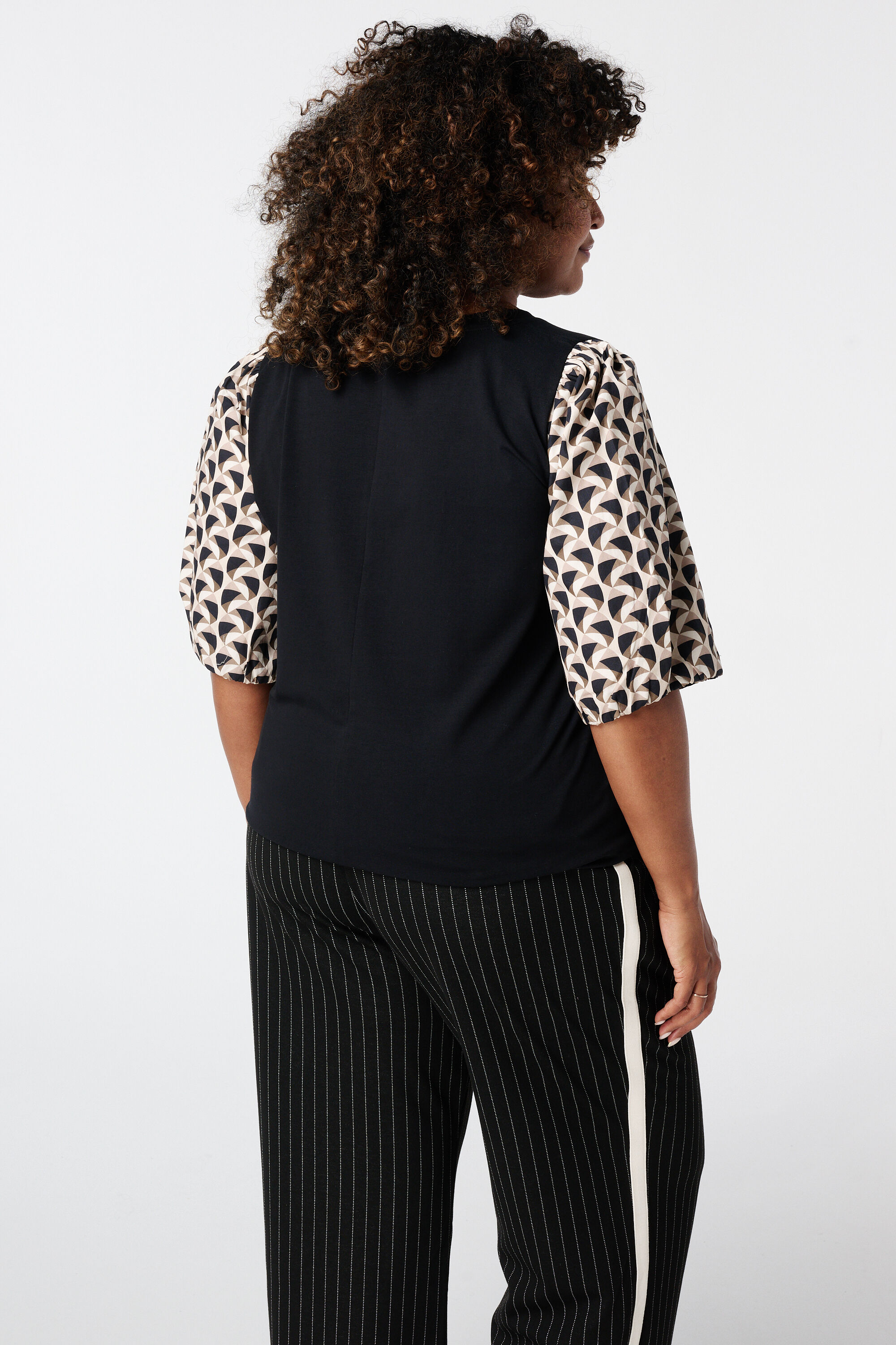 T-Shirt mit Puff&auml;rmeln image number 3