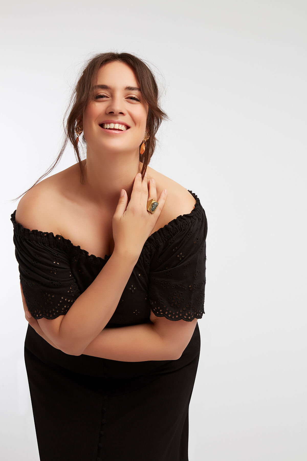 Schulterfreies Top mit Lochstickerei image number 5