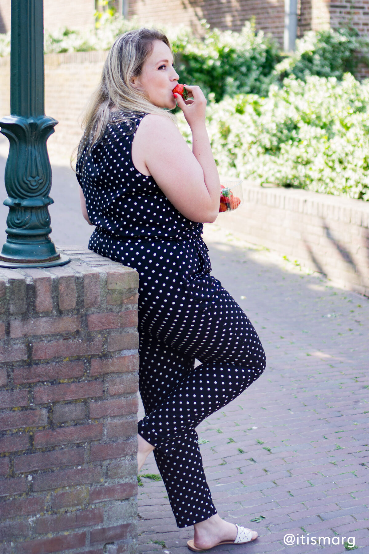 Jumpsuit mit Punktmuster image number 3