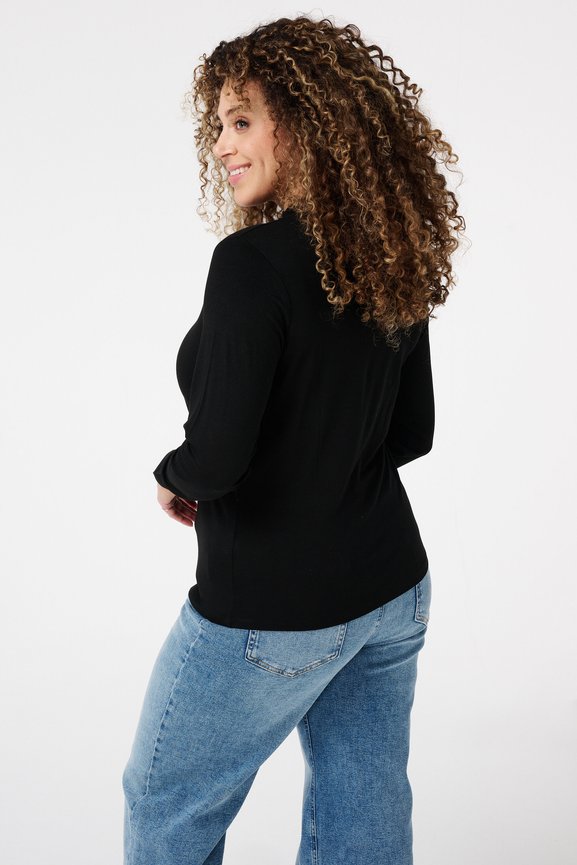 Rollkragen-Shirt mit Print  image number 3