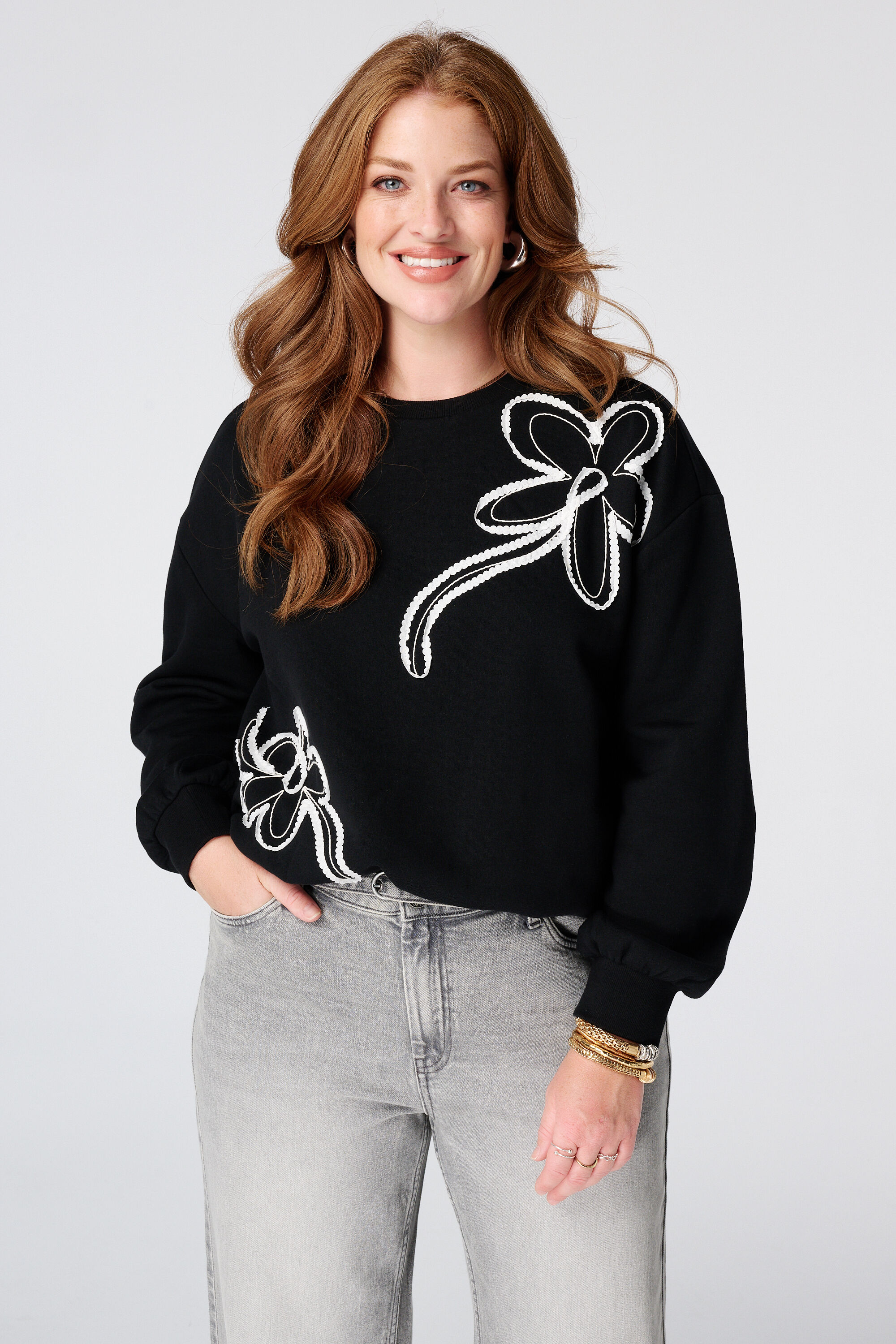 Sweatshirt mit Stickerei