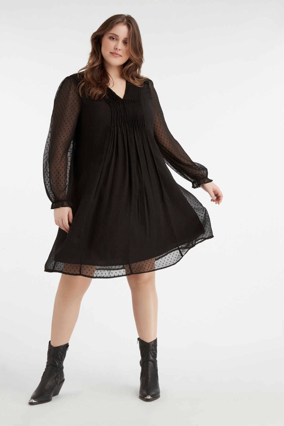 Lookbook Black Dress image number 0