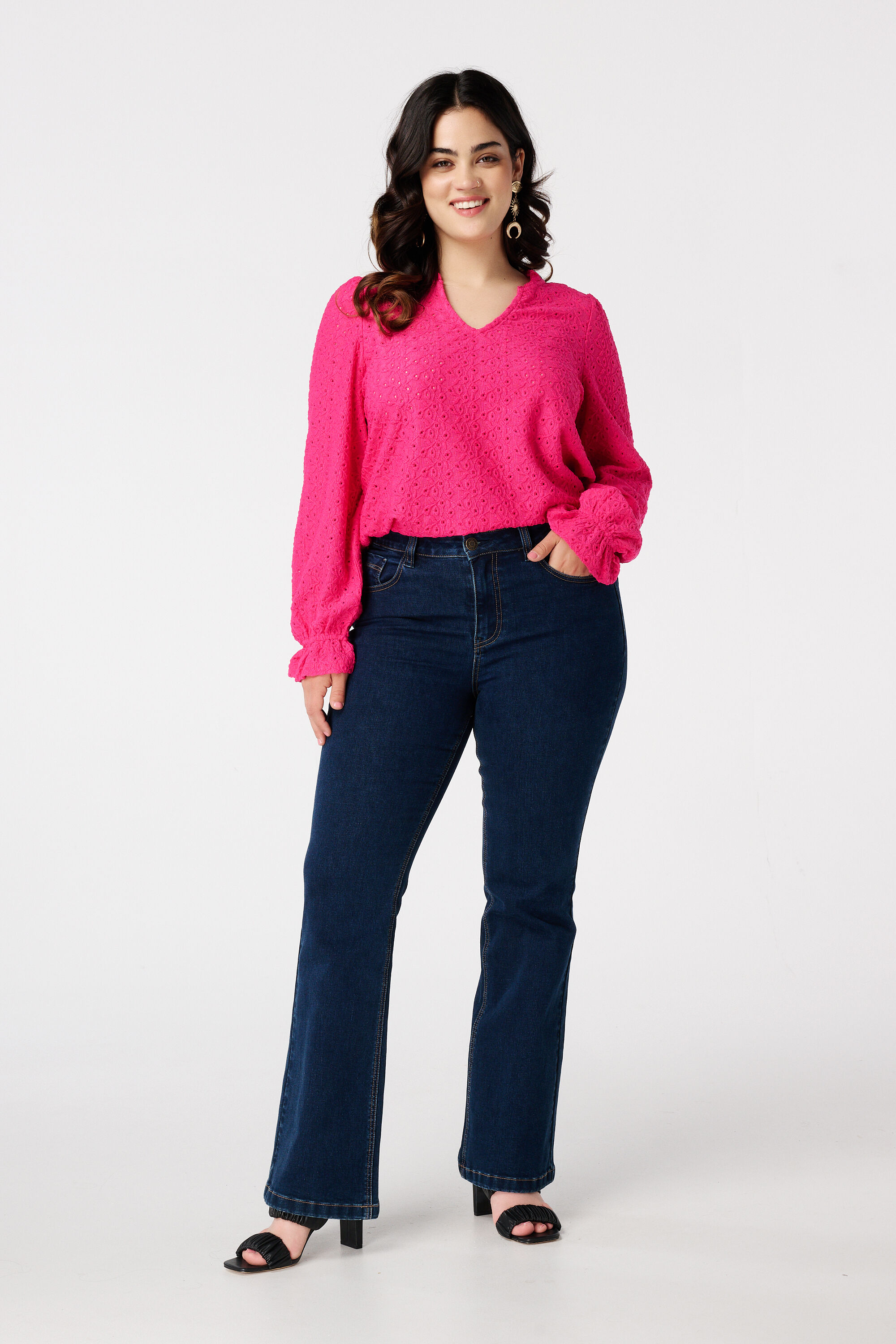 Oberteil mit Stickerei image number 5