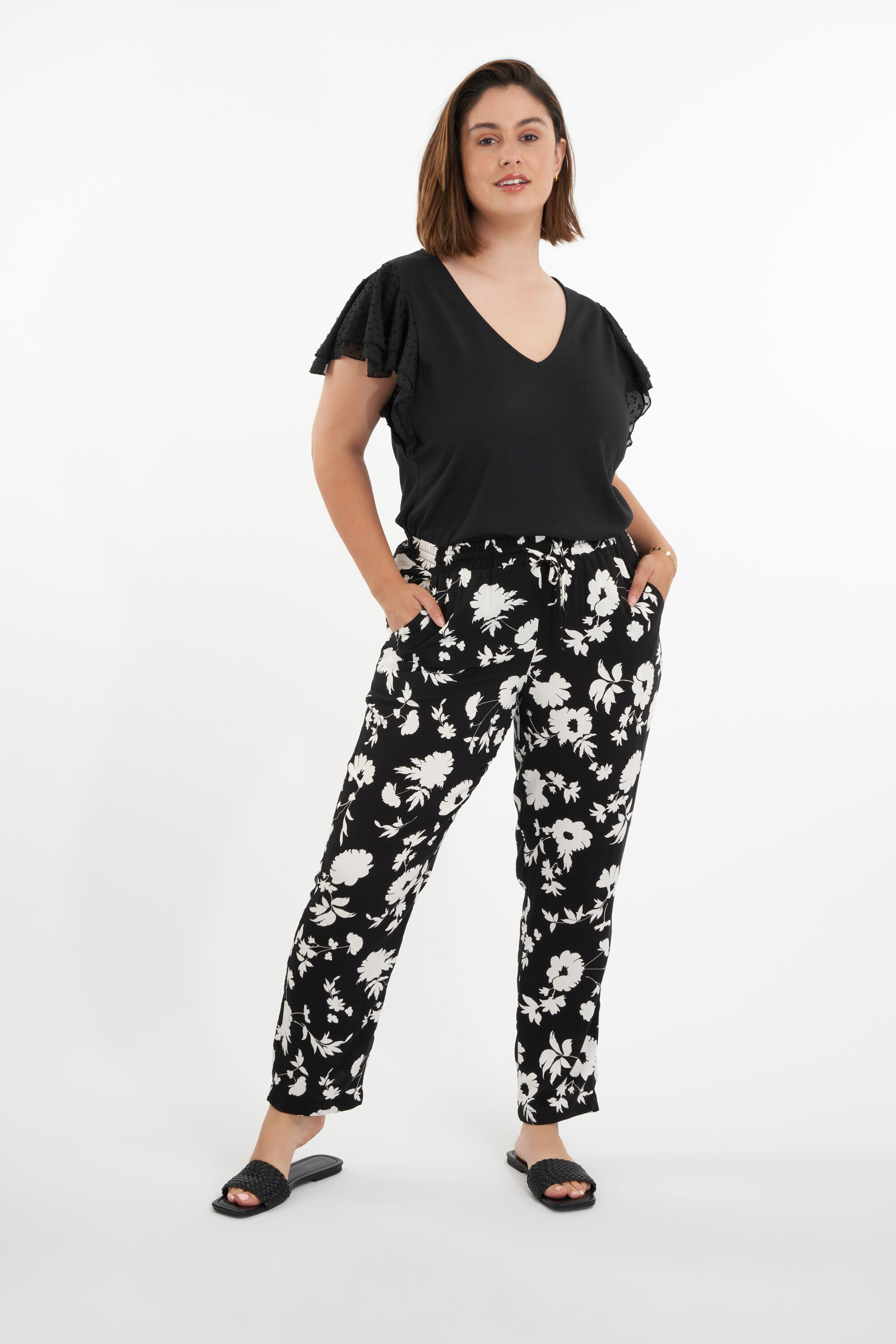 Weit geschnittene Hose mit Print image number 4