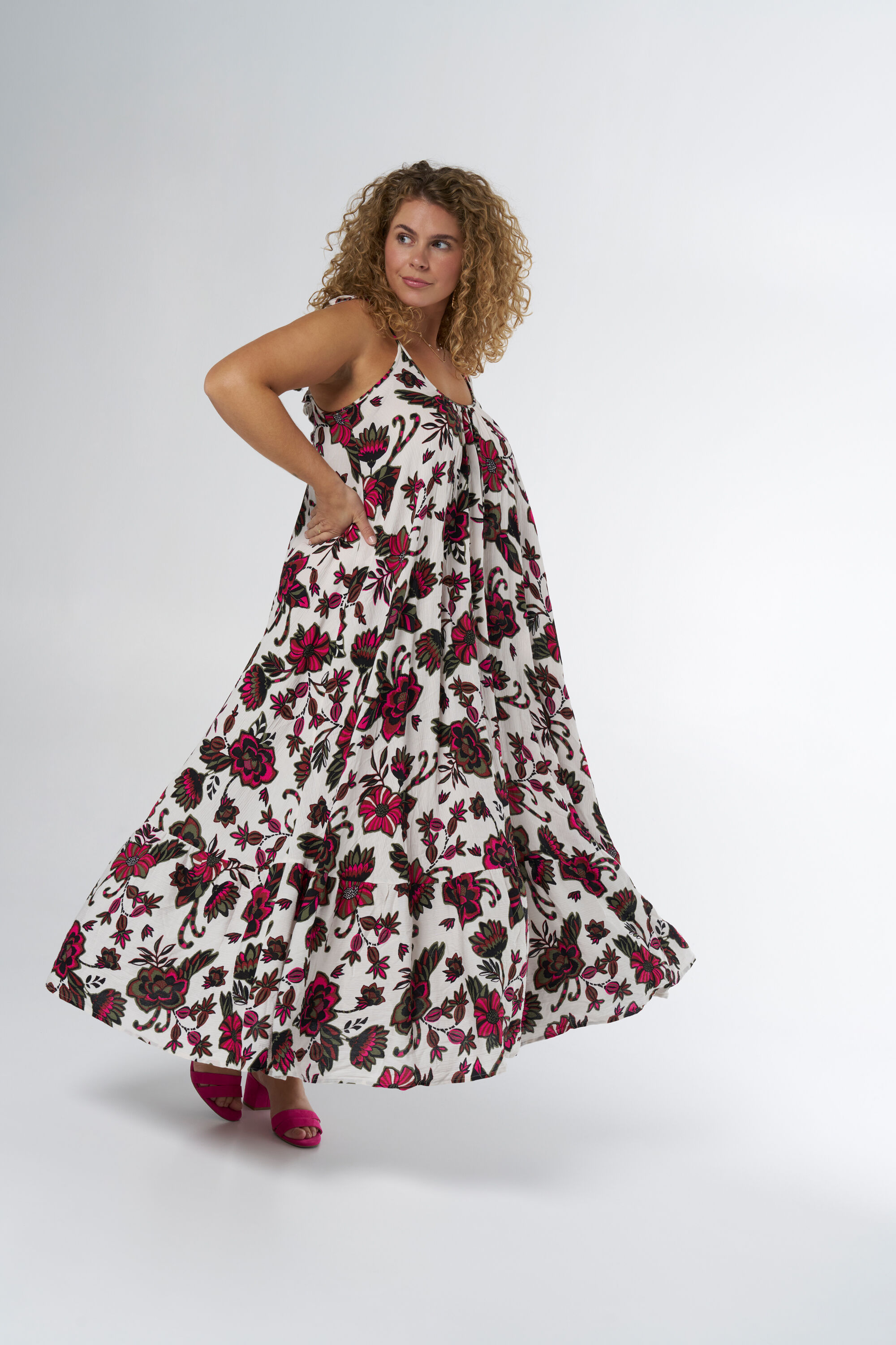 Midikleid mit Blumen-Print image number 5