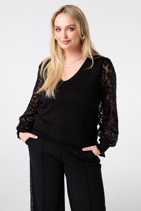 Pullover mit Spitzenärmeln und Pailletten Pullover mit Spitzenärmeln und Pailletten