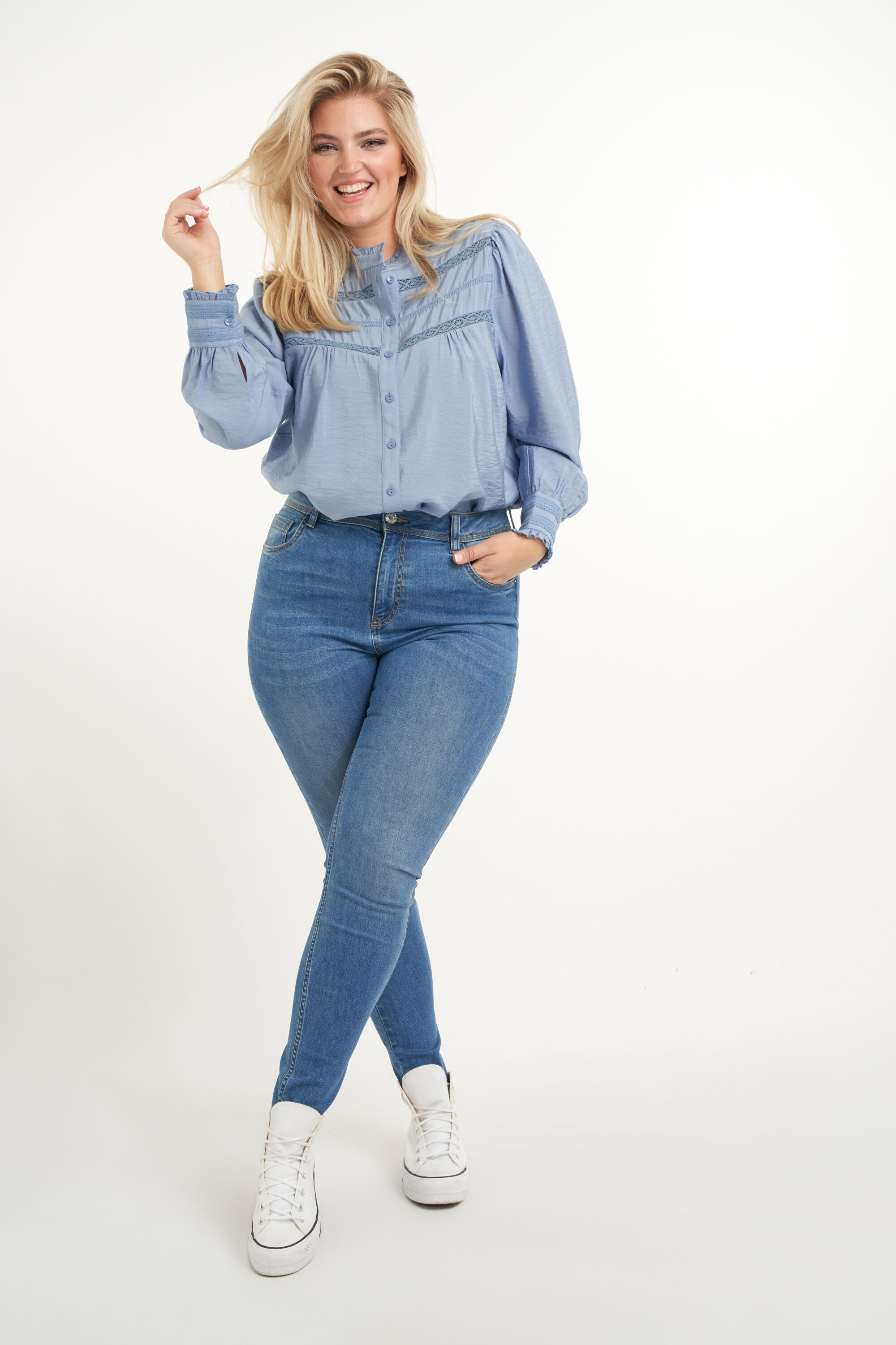 Spitzen-Bluse image number 6