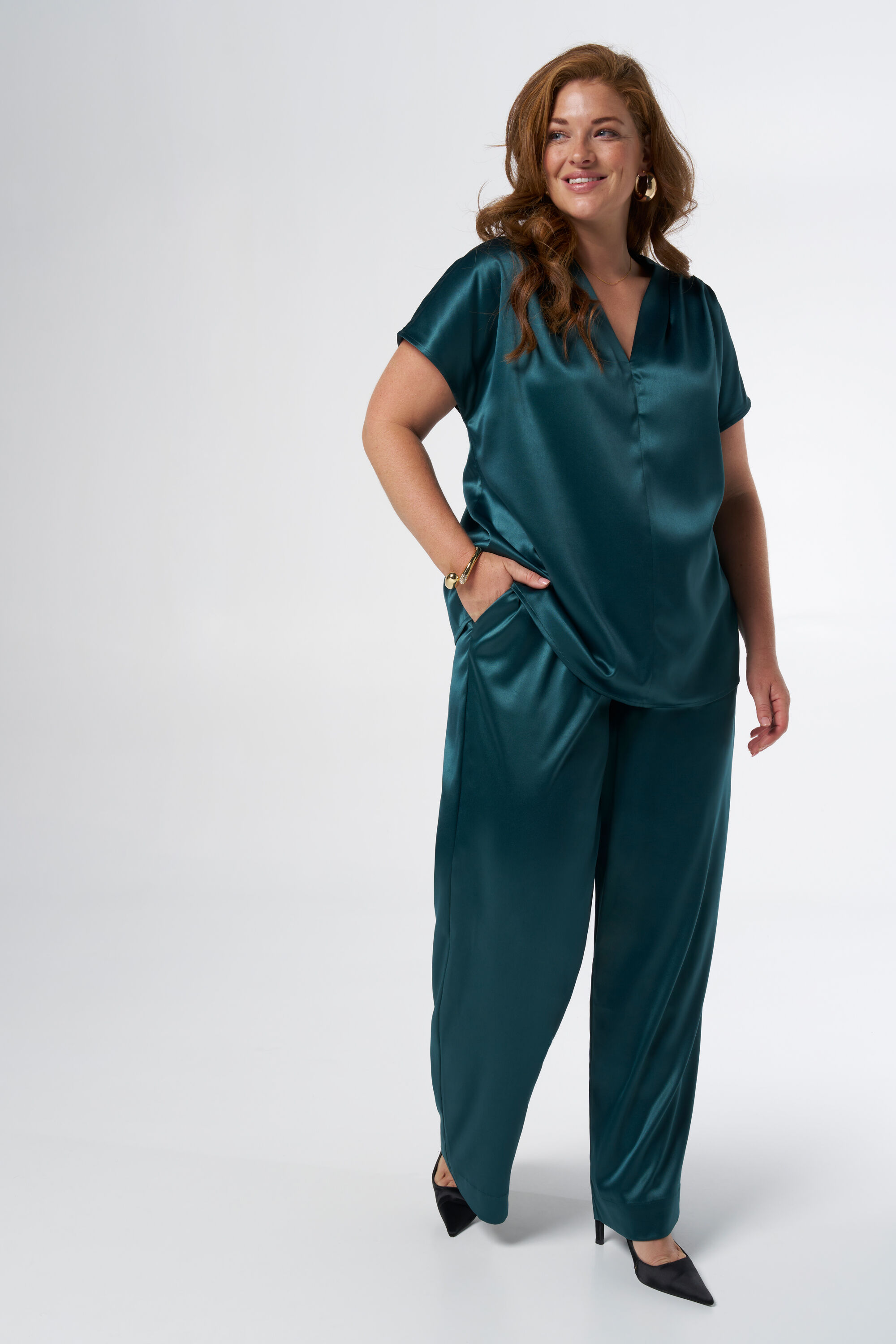 Bluse mit Satinoptik image number 5