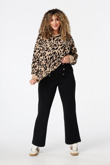 Tregging mit Zierknöpfen  Tregging mit Zierknöpfen