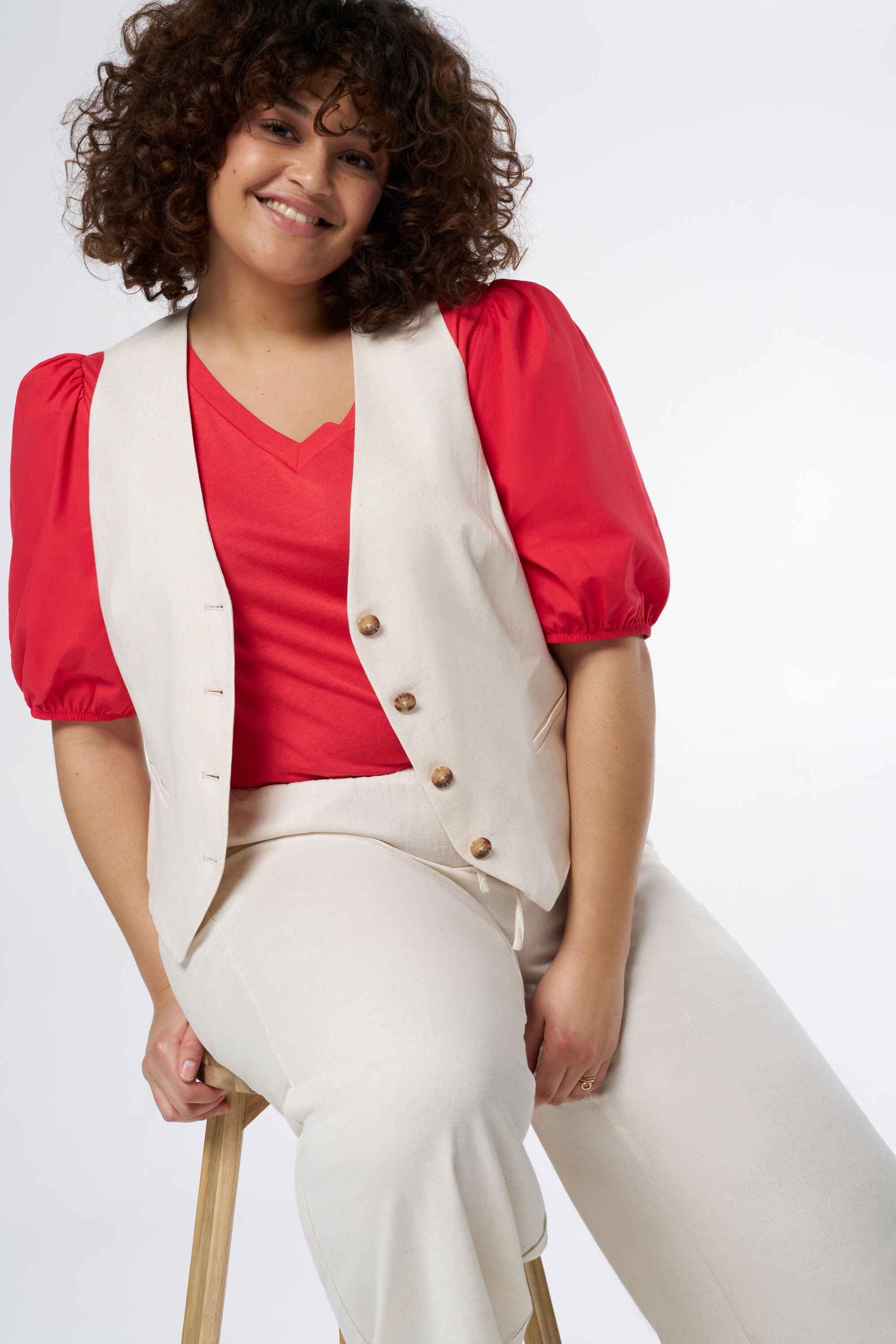 Leinenweste mit Schildpattkn&ouml;pfen image number 5