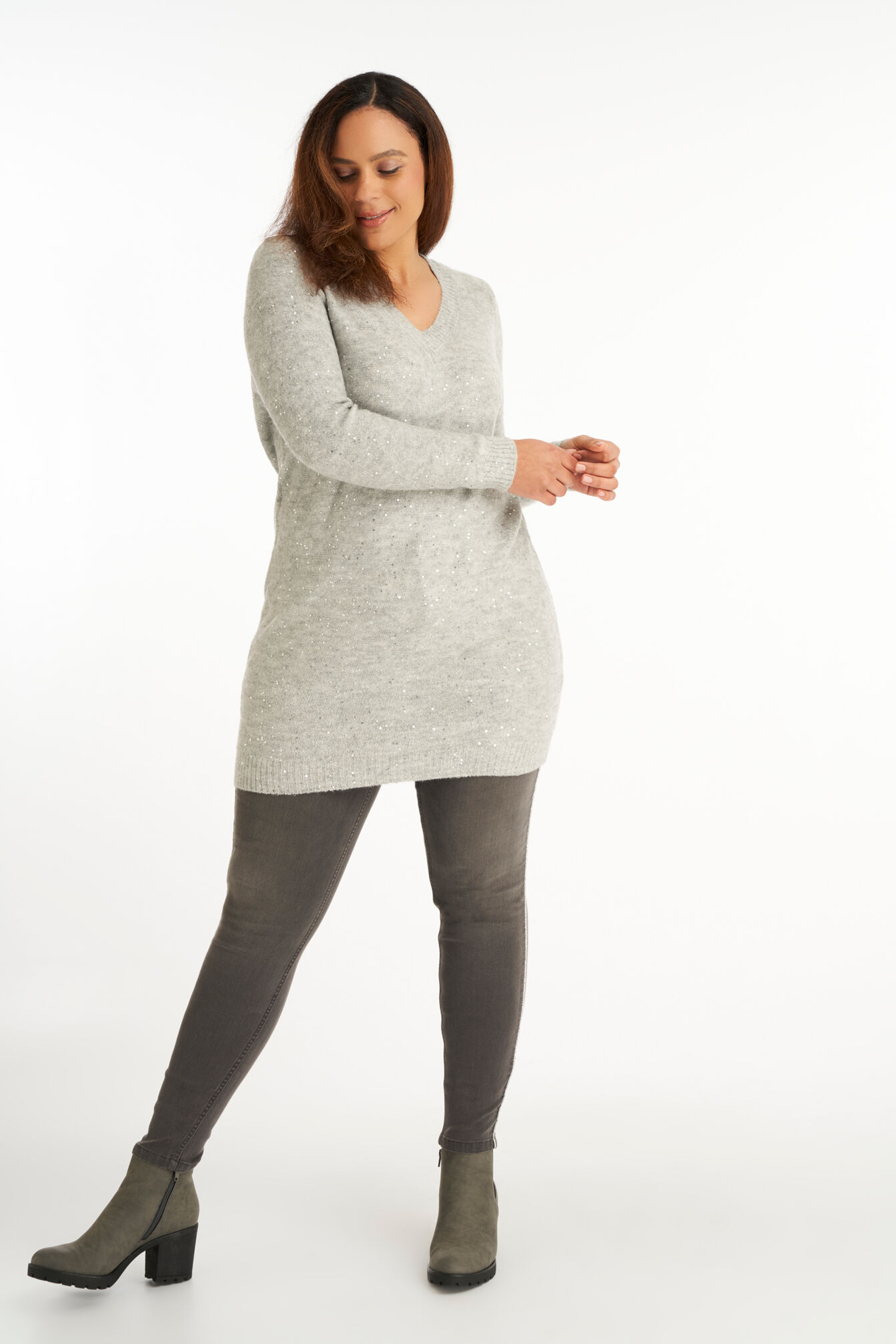 Lange Pullover mit Pailletten image number 5