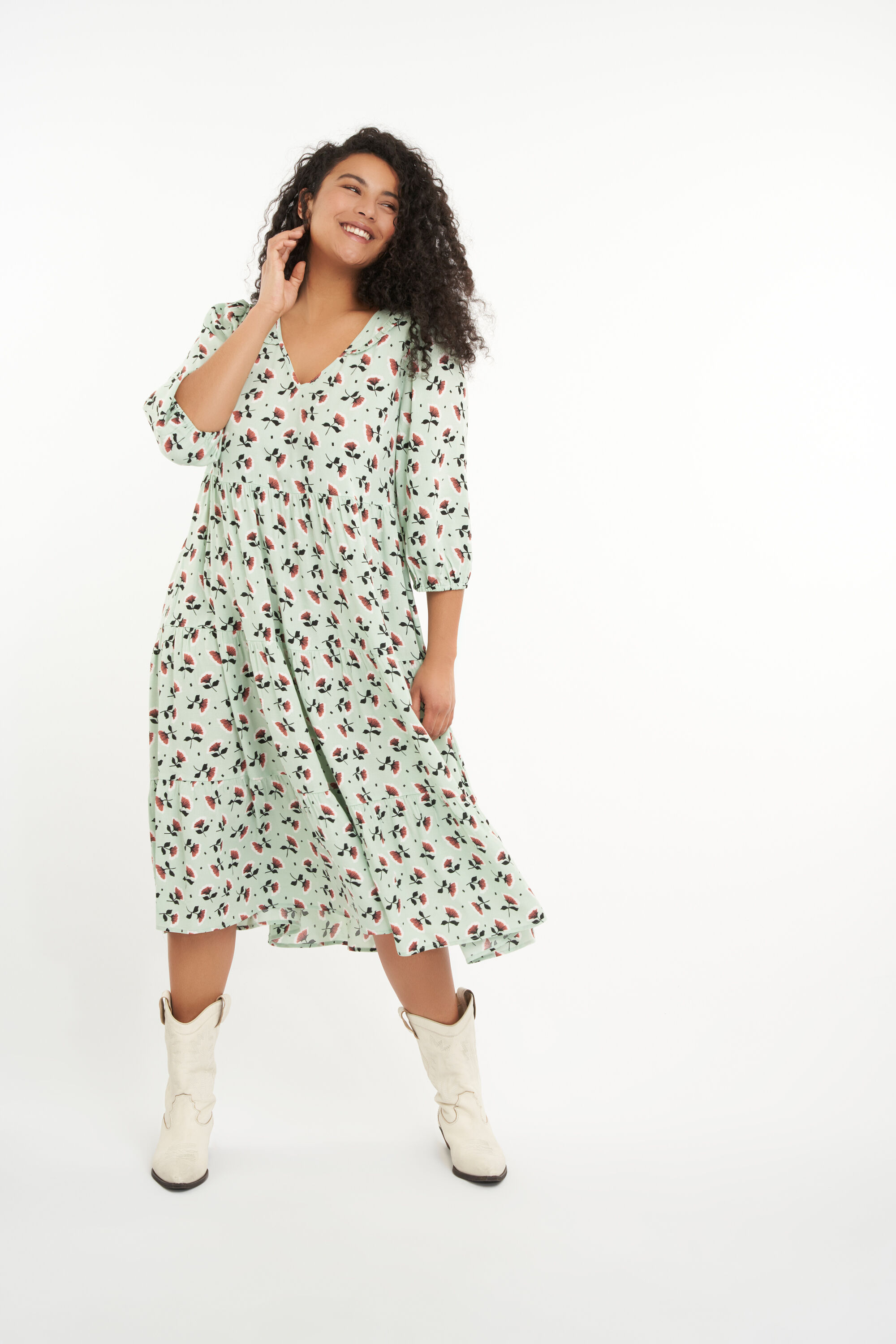 Langes Kleid mit Print  image number 5