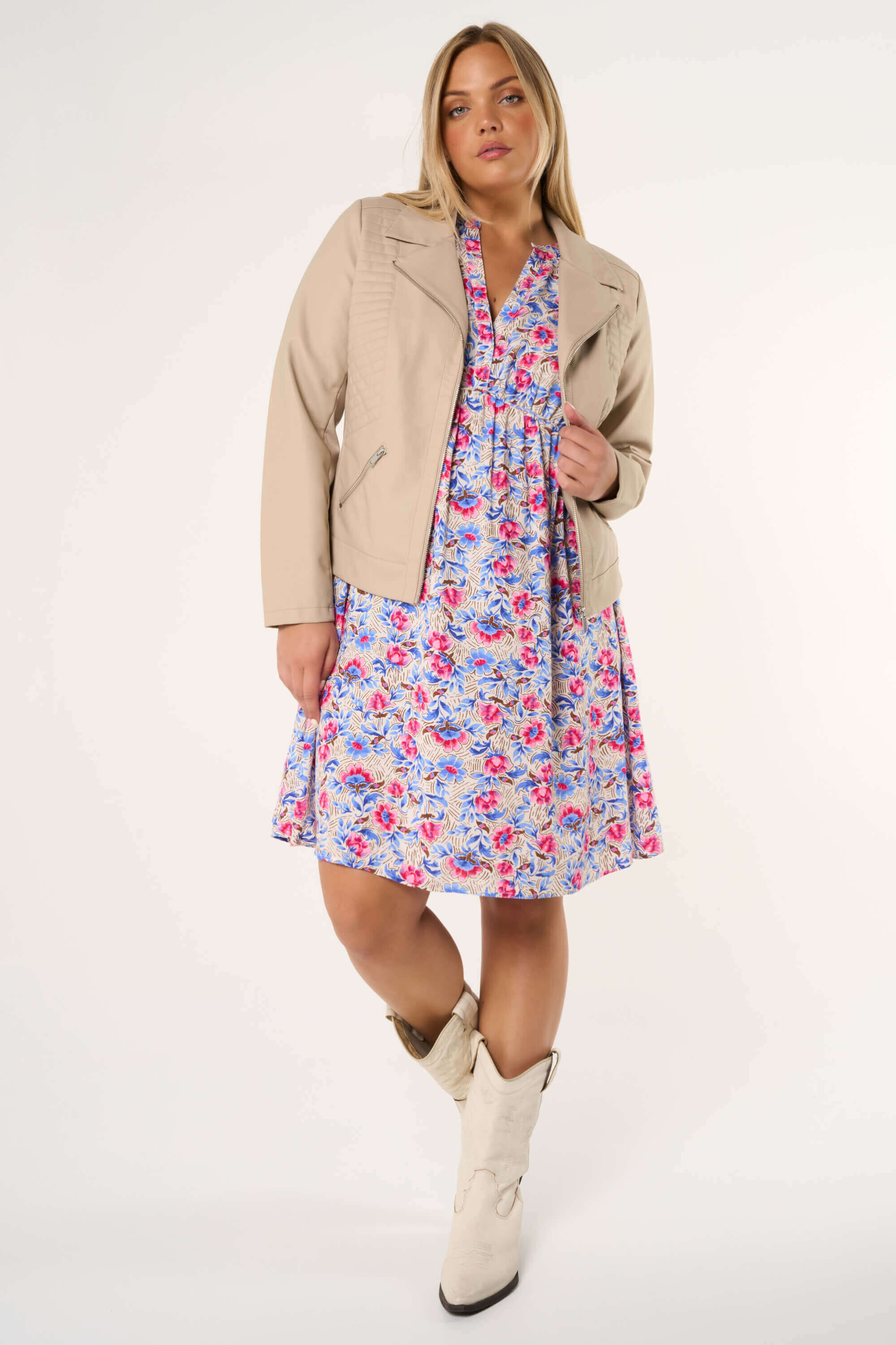 Schwarze Kunstleder-Jacke  image number 5