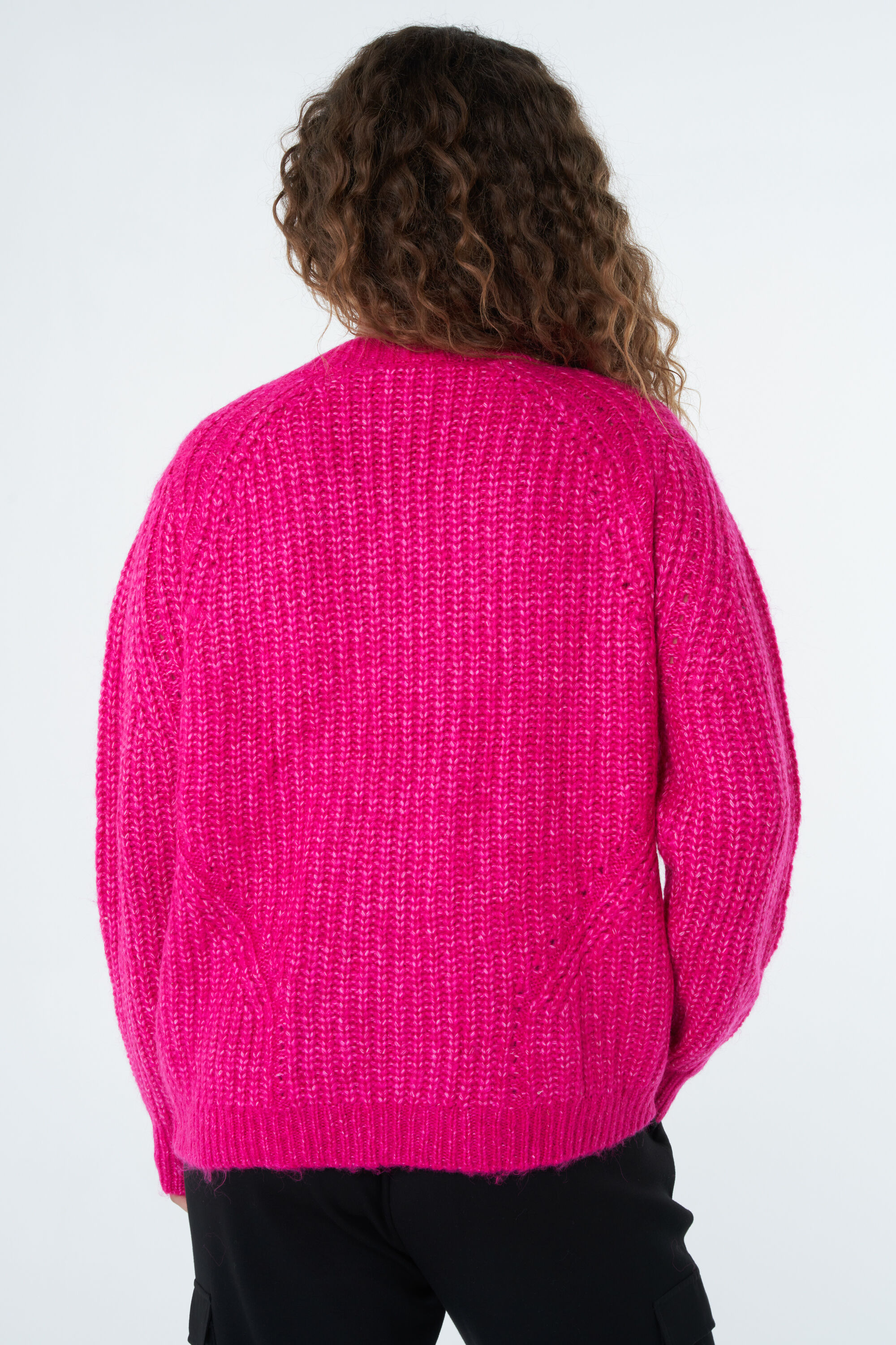 Grobstrickpullover mit V-Ausschnitt  image number 4
