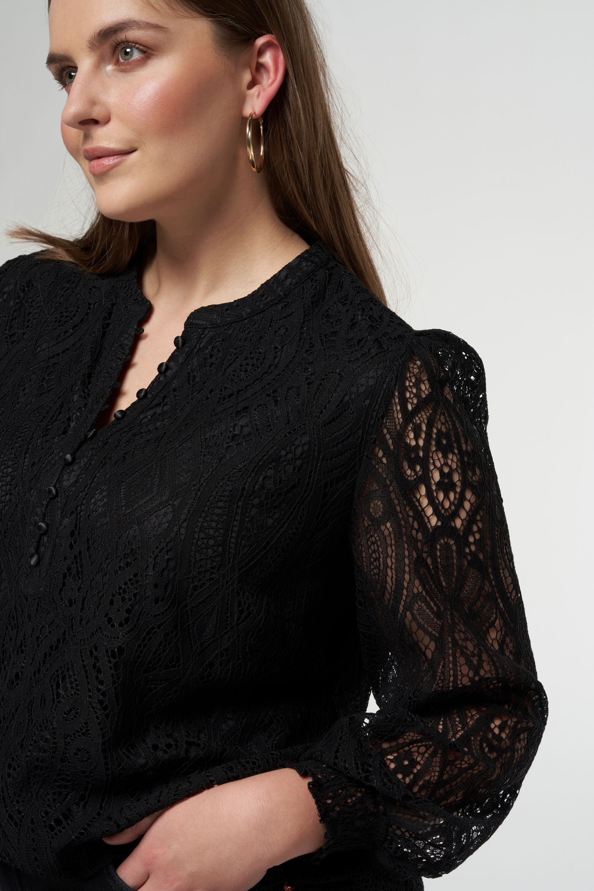 Top mit Spitze und durchsichtigen &Auml;rmeln image number 4