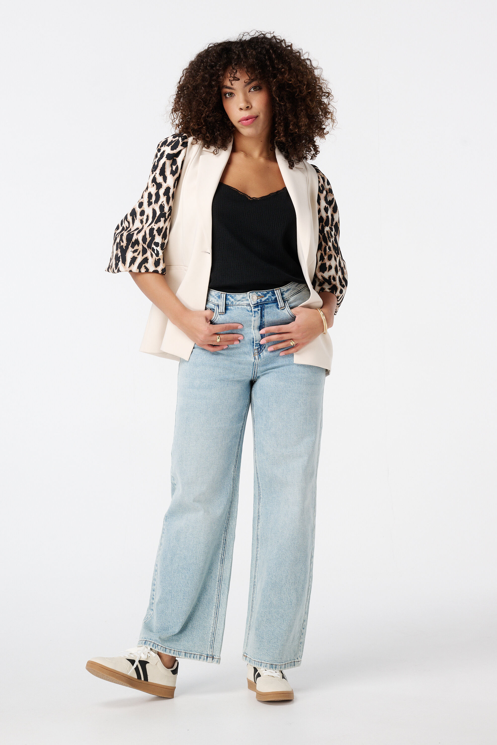 Blazer mit Panther-Print und Puff&auml;rmeln image number 5